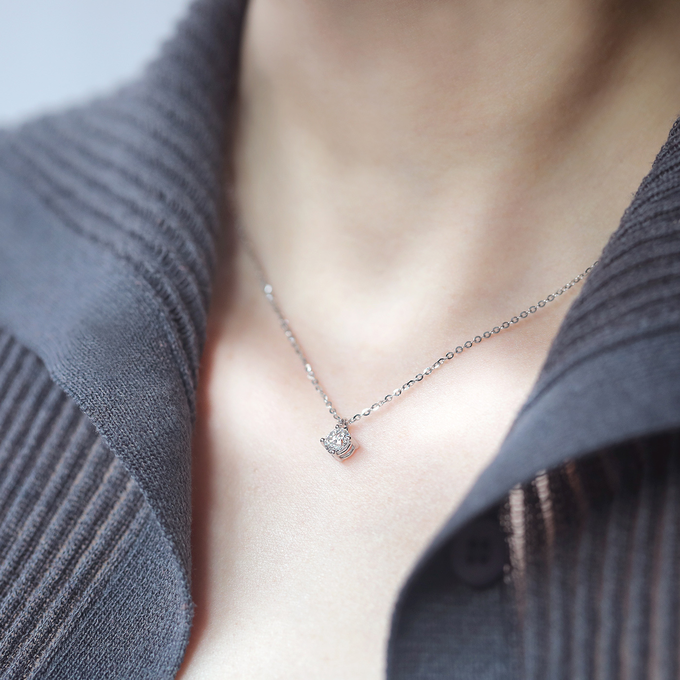 抓住愛 — GIA50分鑽石項鍊