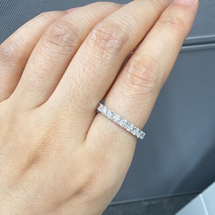 圓形鑽石渾身戒指