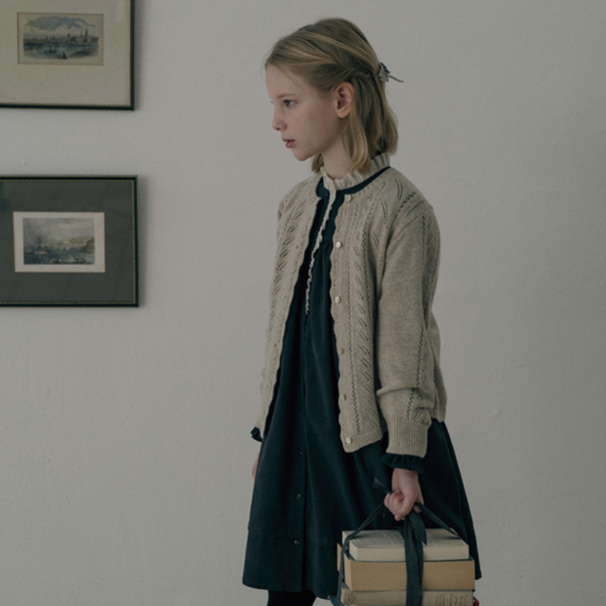 LOUISIELLA 波浪簍空針織外套 Abbie Knit Cardigan Beige - Beige