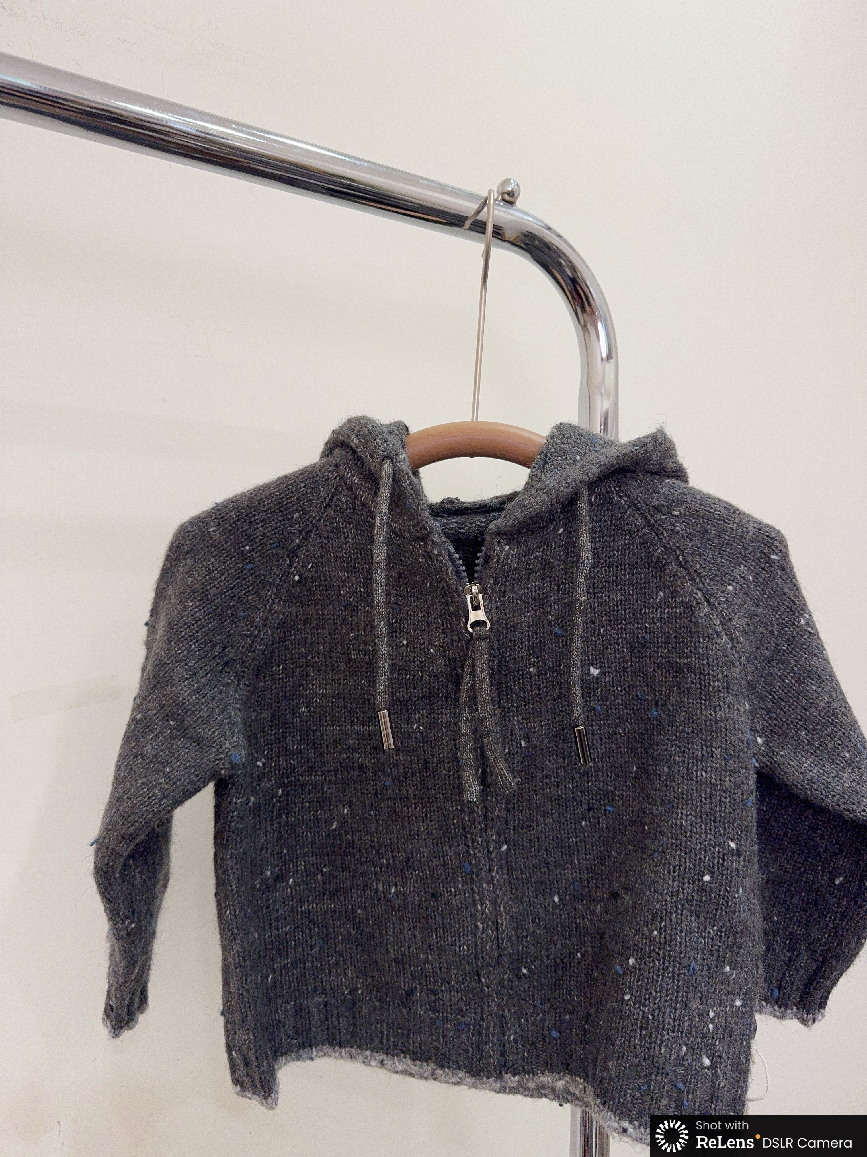 nh6802彩球雜點連帽針織外套