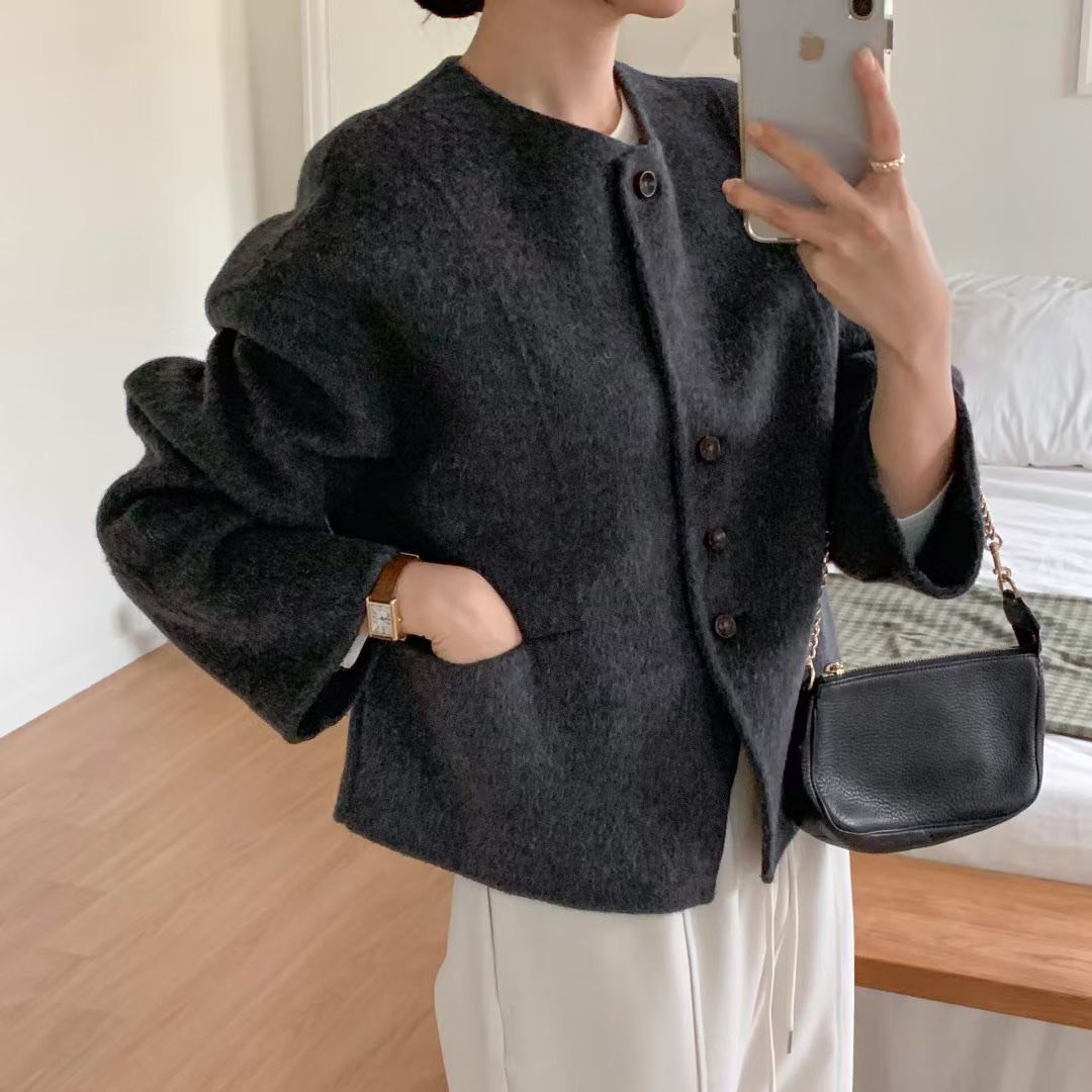 Handmade圓領排釦手工羊毛短大衣外套 / 2色