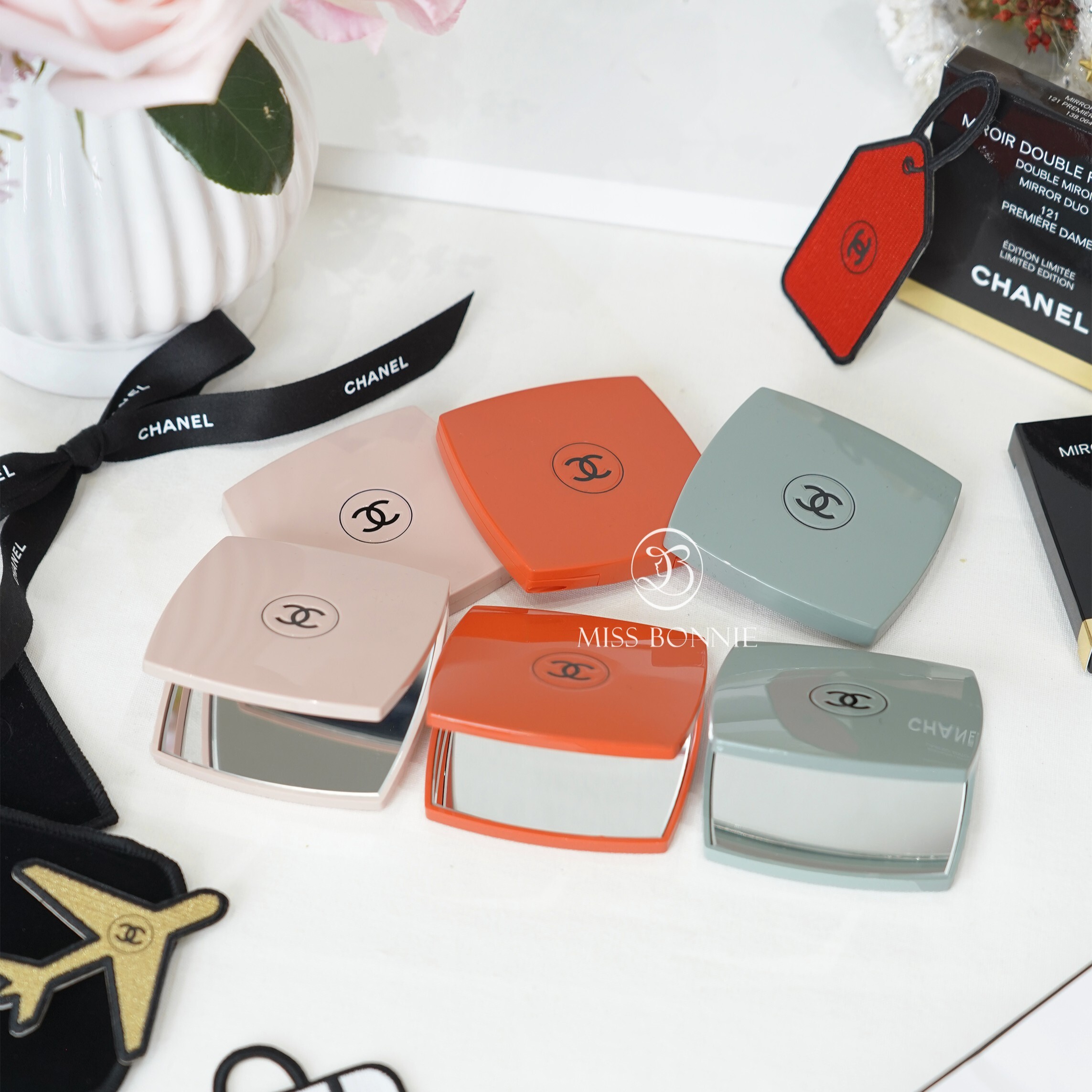 CHANEL 限量雙面摺疊鏡(共3色)