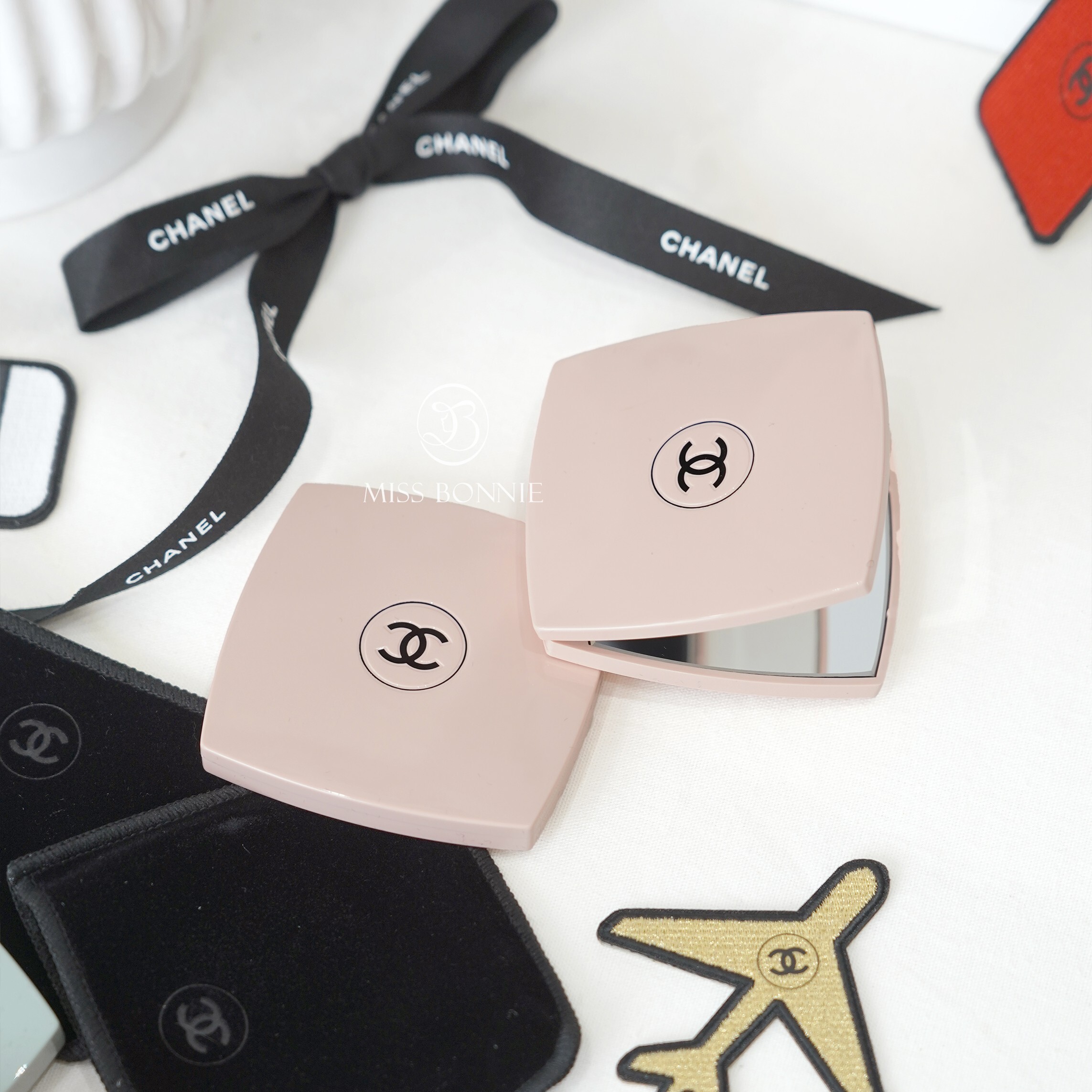 CHANEL 限量雙面摺疊鏡(共3色)