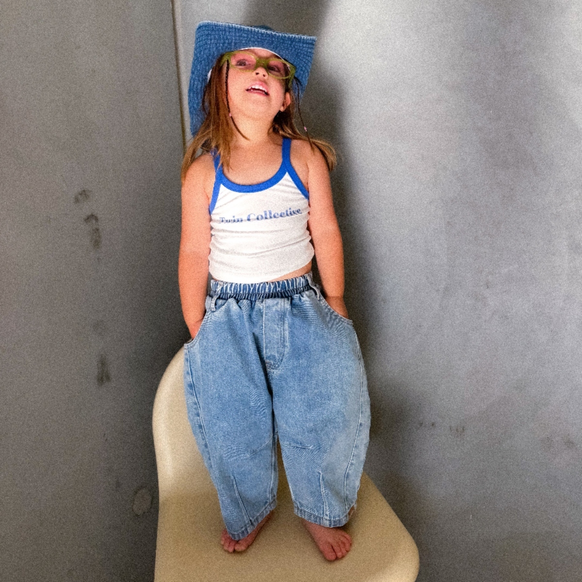 TWIN COLLECTIVE KIDS 壓褶彎刀褲 Barrel jean - Blink Blue