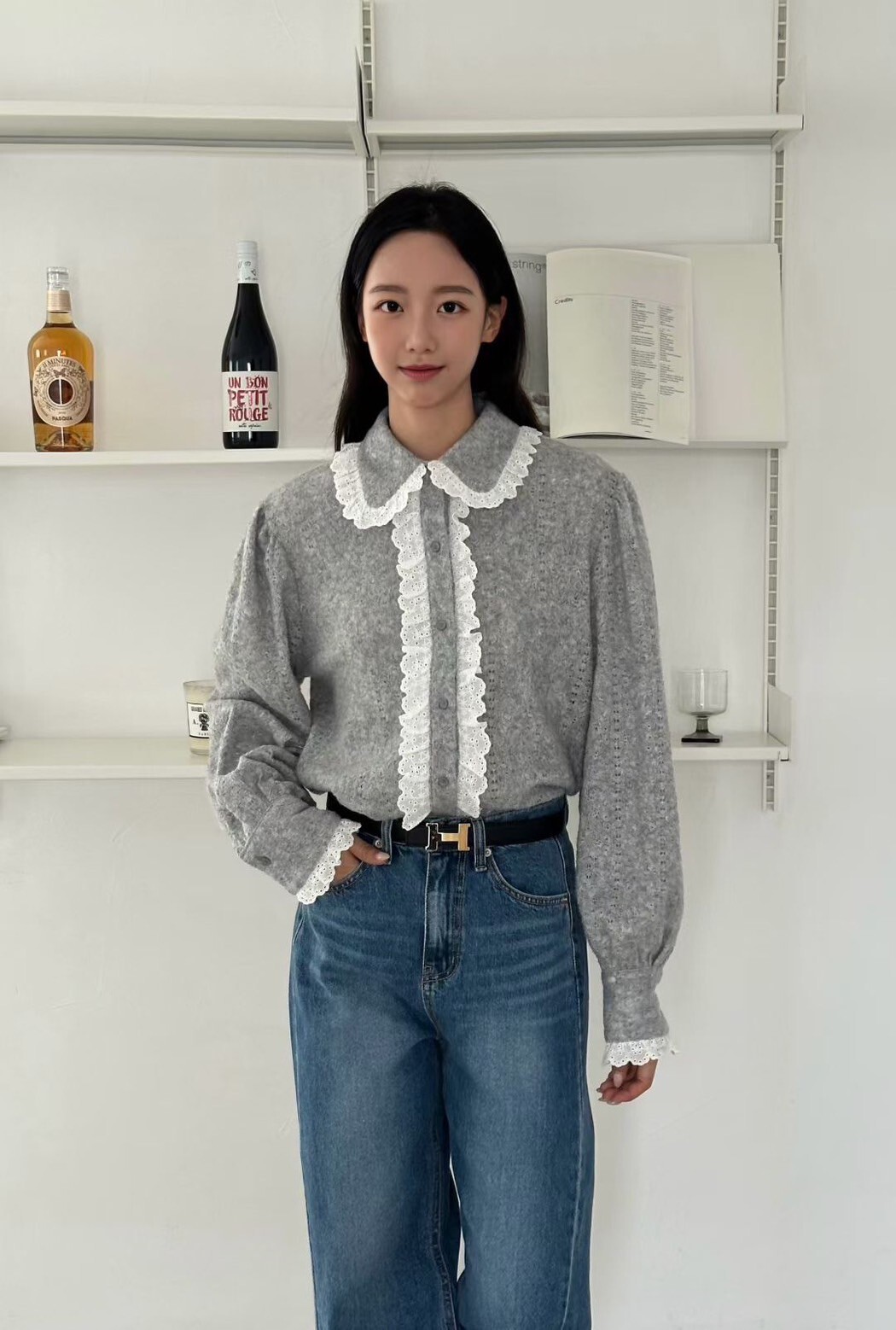 拼接白色布蕾絲荷葉滾邊翻領上衣 / 2色