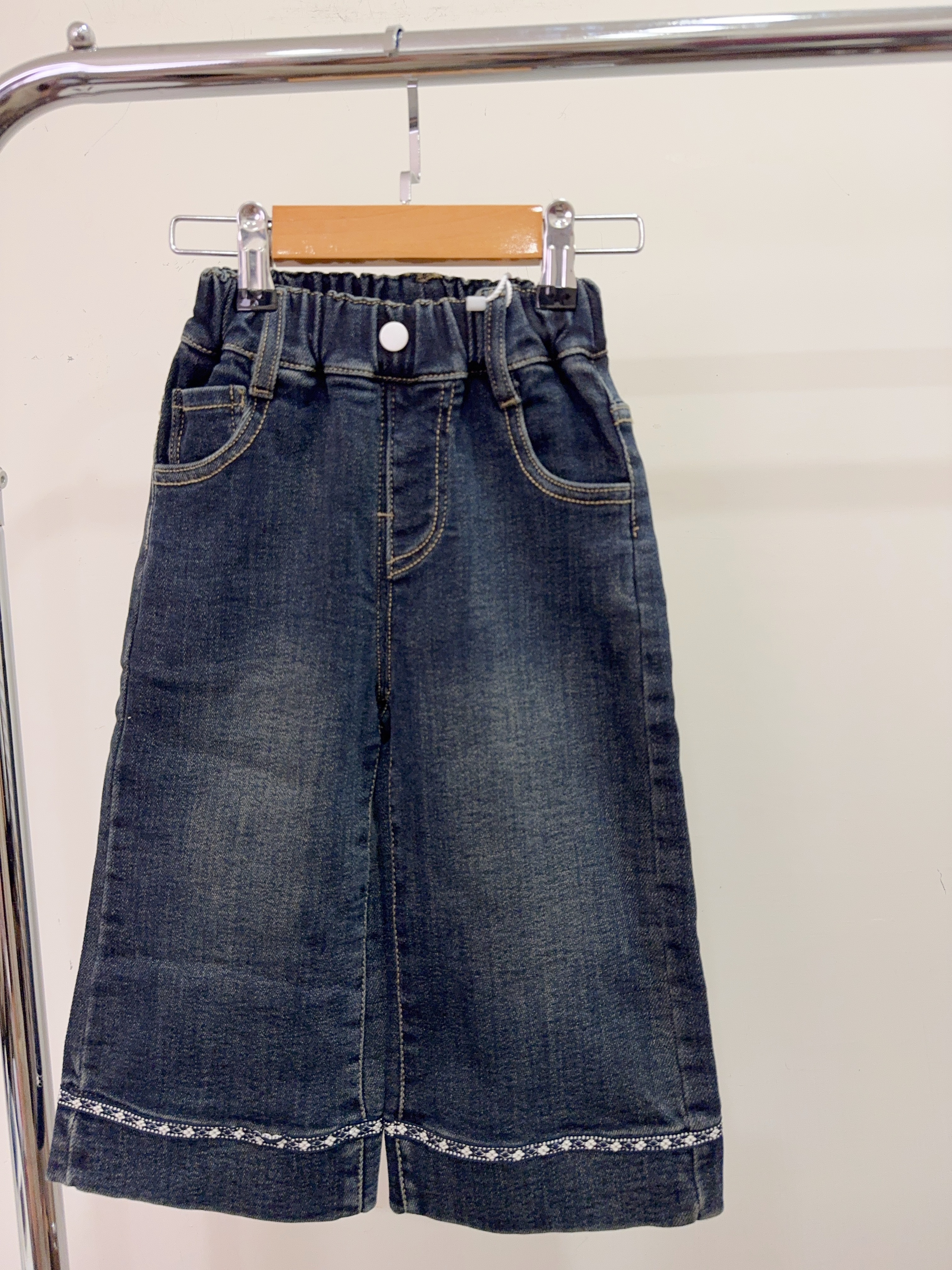 68606褲腳花圈牛仔褲