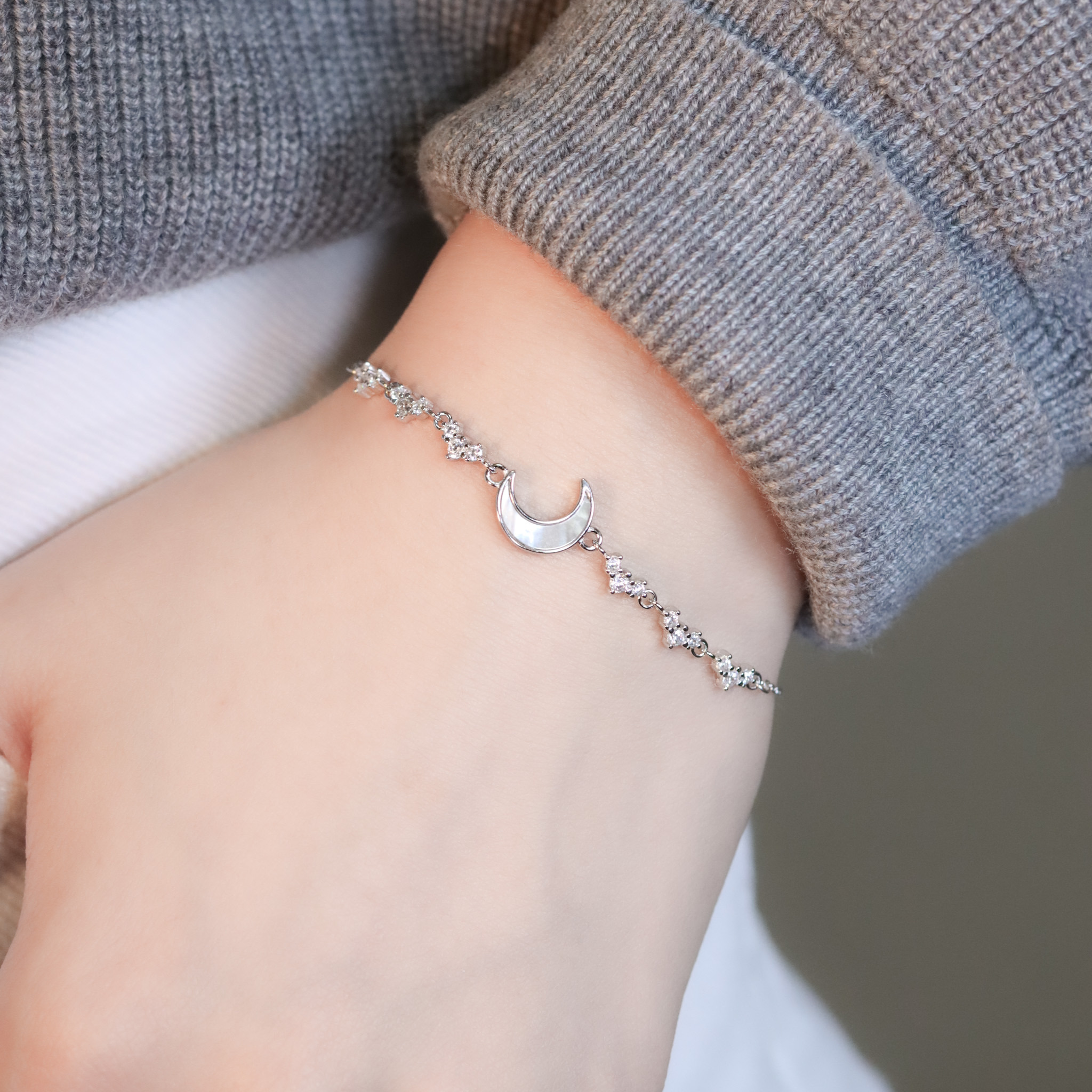 | 925純銀・白金 | 純潔月捎愛意手鏈 | BR1458 |