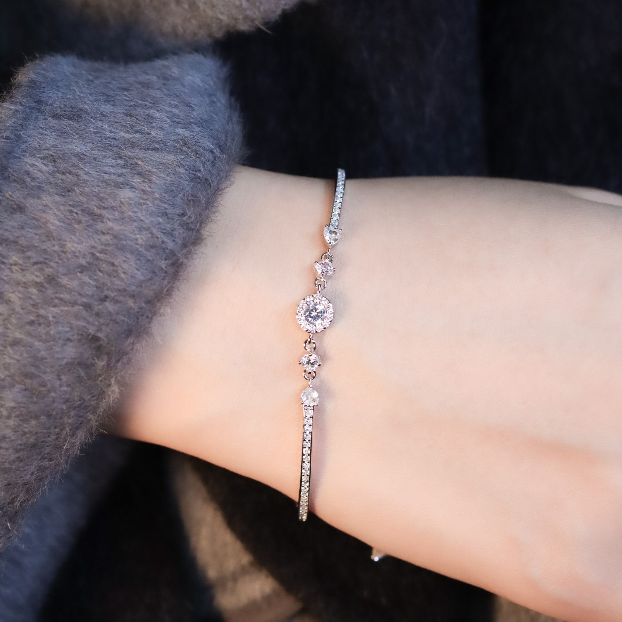 | 925純銀・白金 | 幸福精靈軟手鐲 | BR1439 |