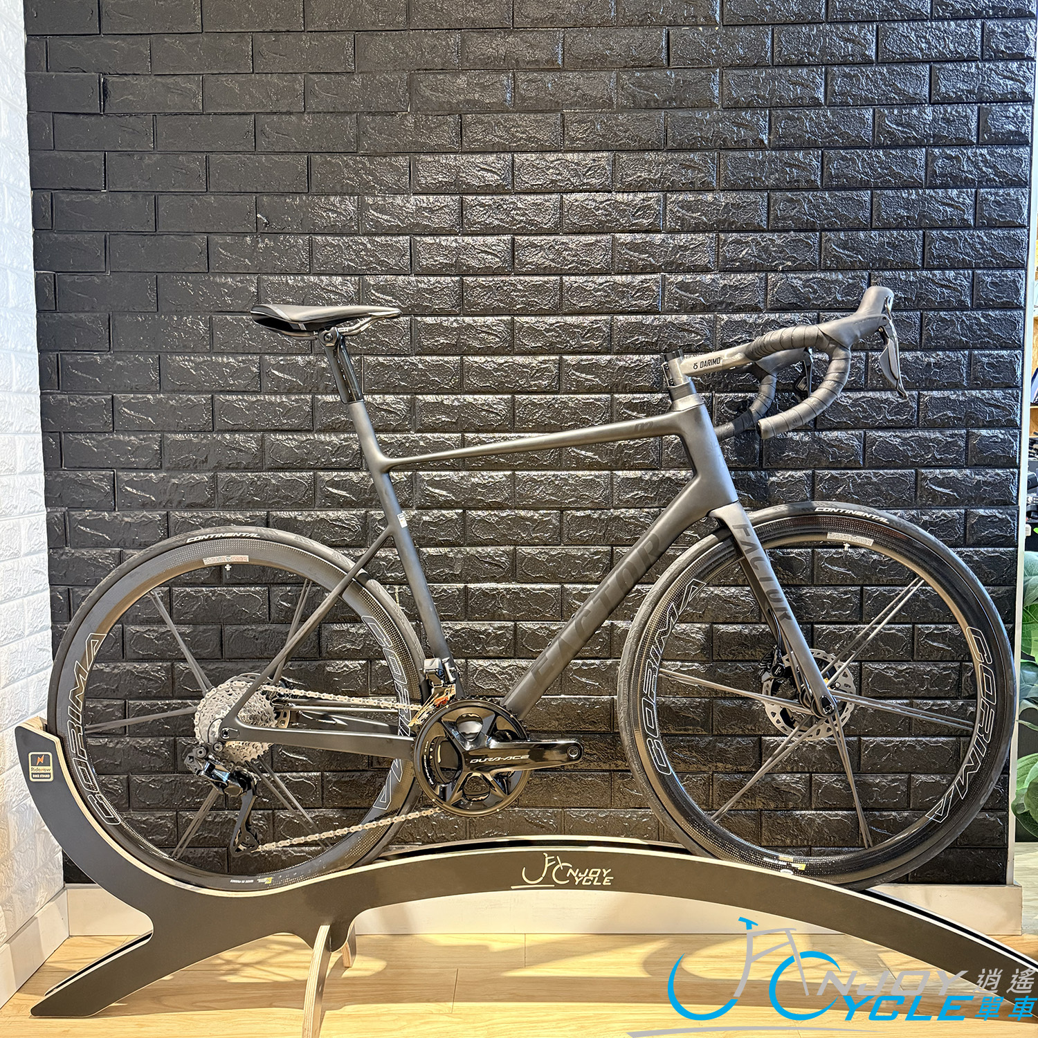 Factor O2 VAM 公路車成車 Custom Color All Matt Black