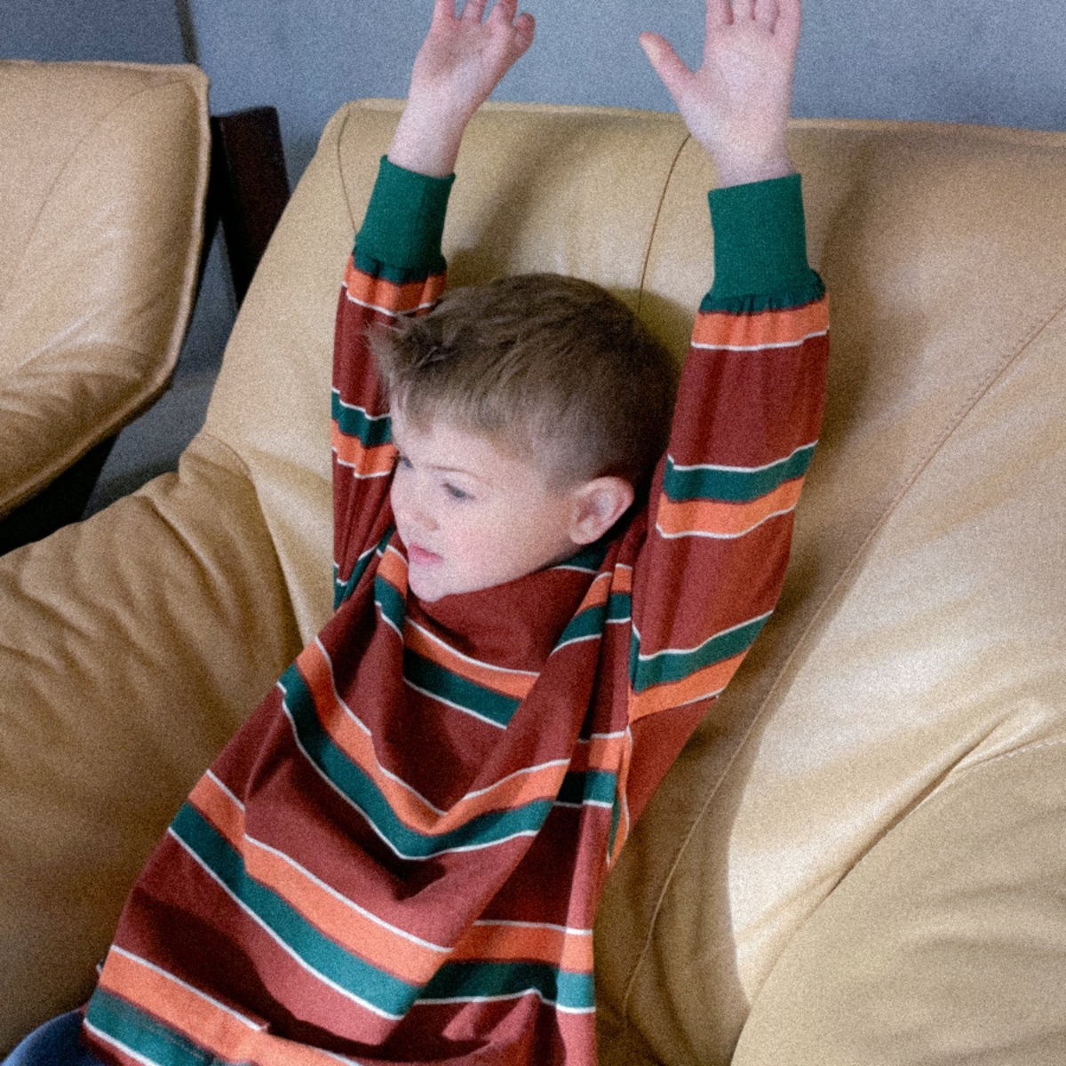 TWIN COLLECTIVE KIDS 撞色條紋高領上衣 Smith St Skivvy - Rust Stripe