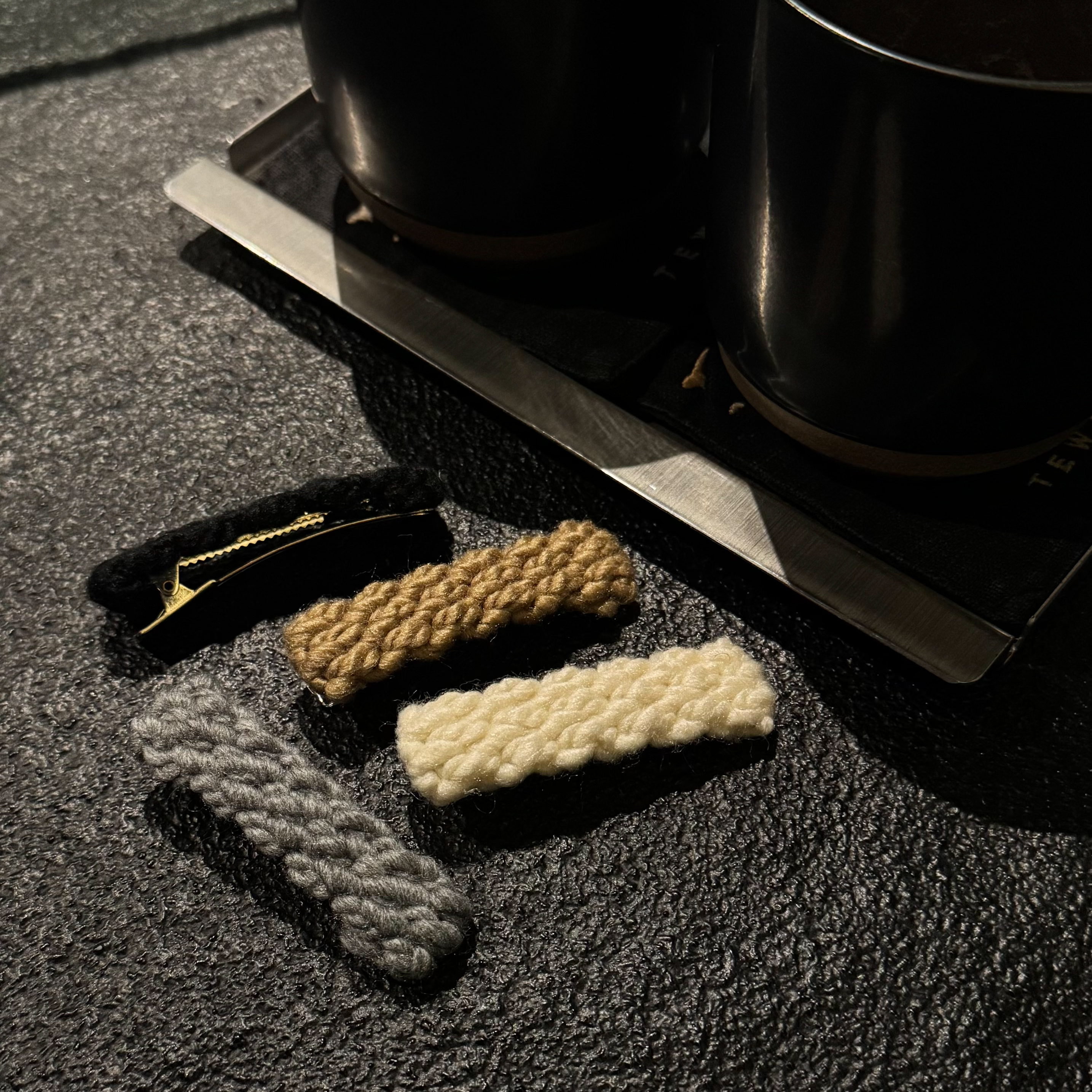 DE32髮夾(B針織-白/米/灰/黑，不折扣)