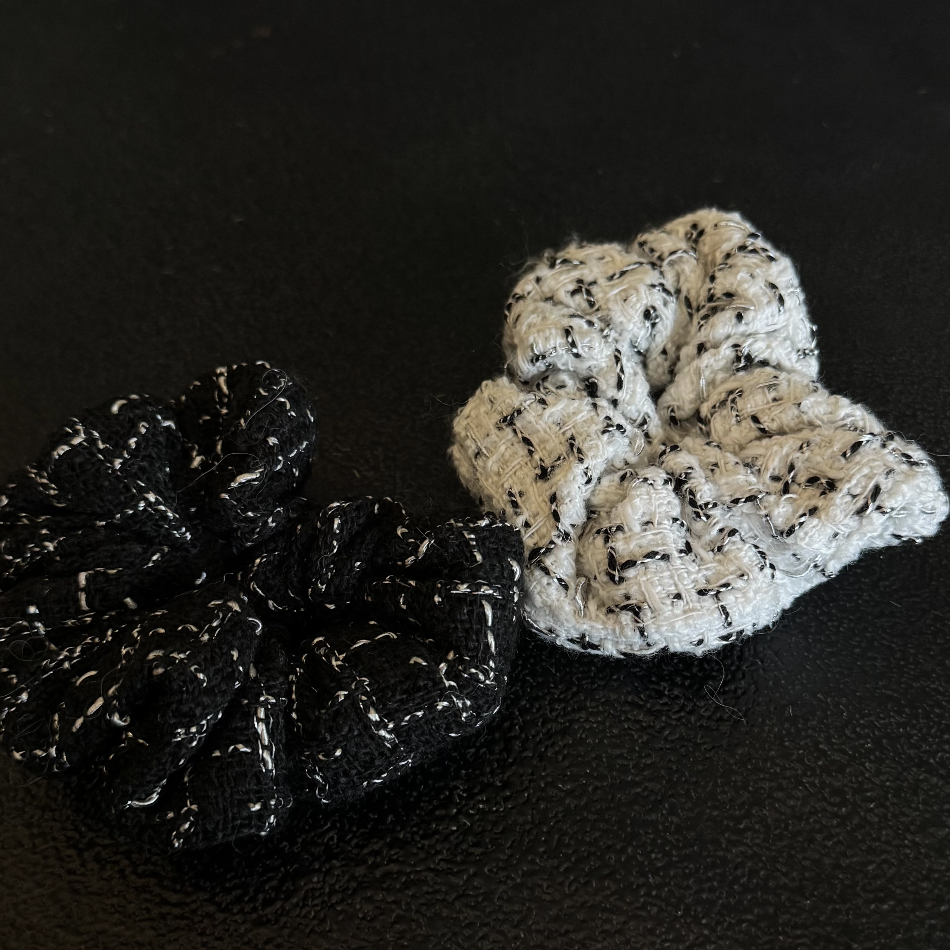 DE29秋冬髮圈(A小香毛呢-白/黑，不折扣)