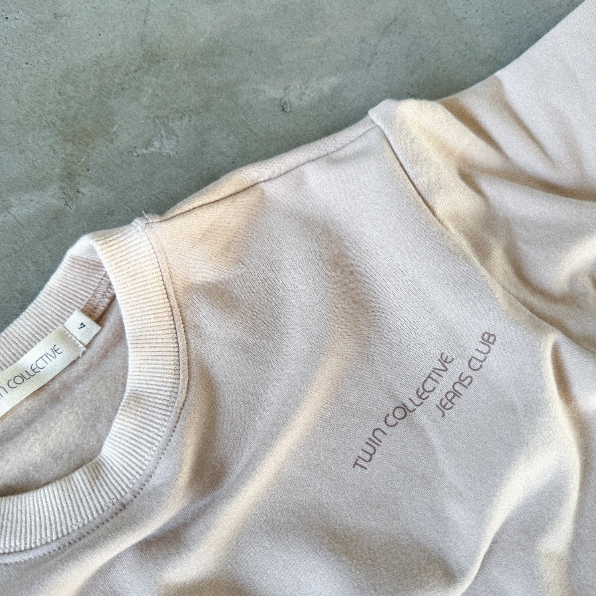 TWIN COLLECTIVE KIDS 內刷毛喇叭褲衛衣套裝Fleecy Flare Set - Beige