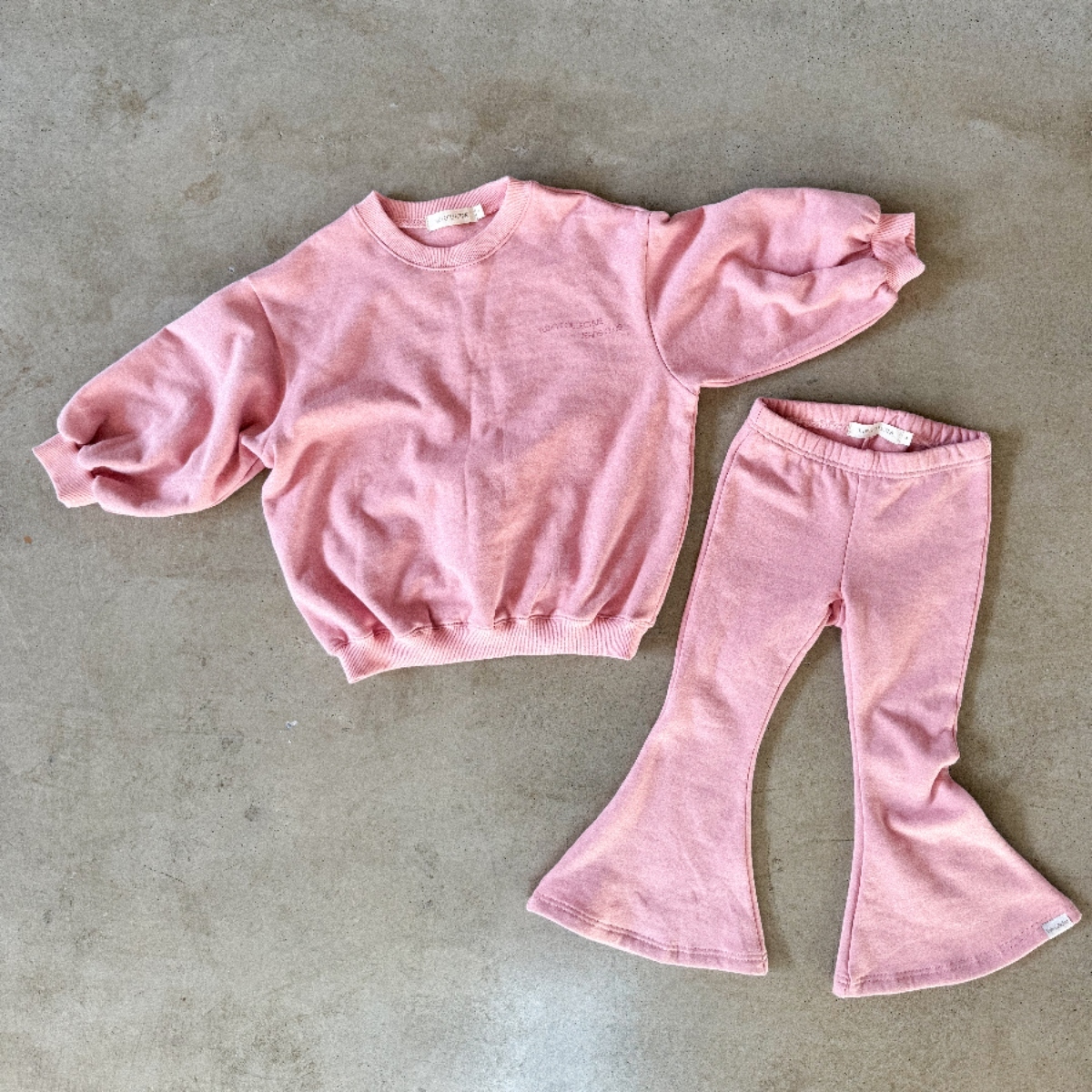 TWIN COLLECTIVE KIDS 內刷毛喇叭褲衛衣套裝Fleecy Flare Set - Pink