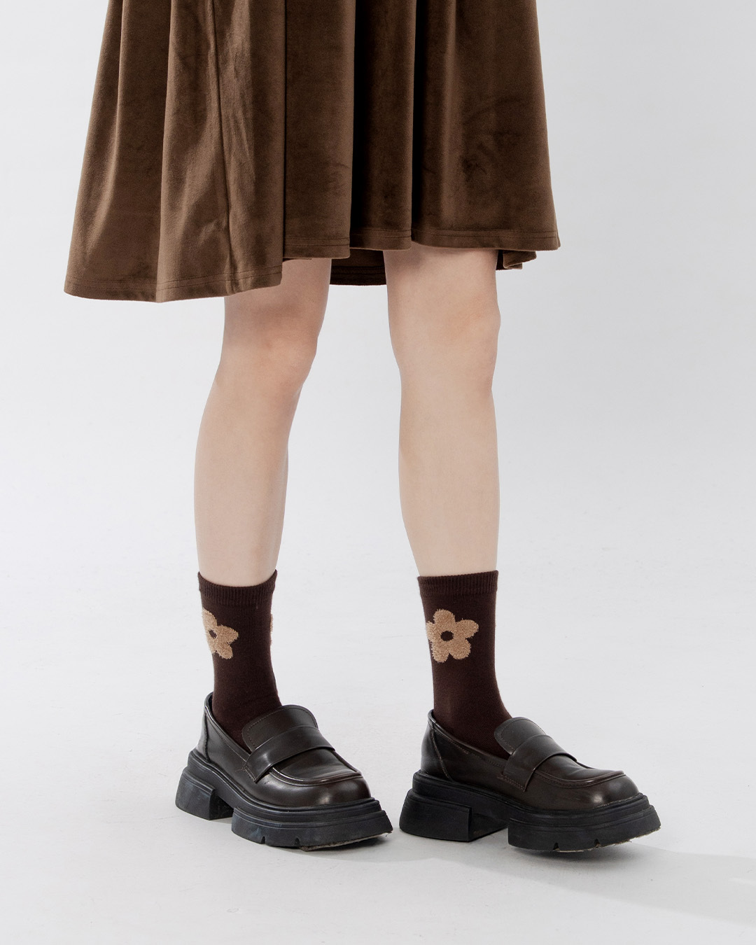 Fleece 3D floral mid-calf socks, available in three colors【07110604】in stock+pre-order