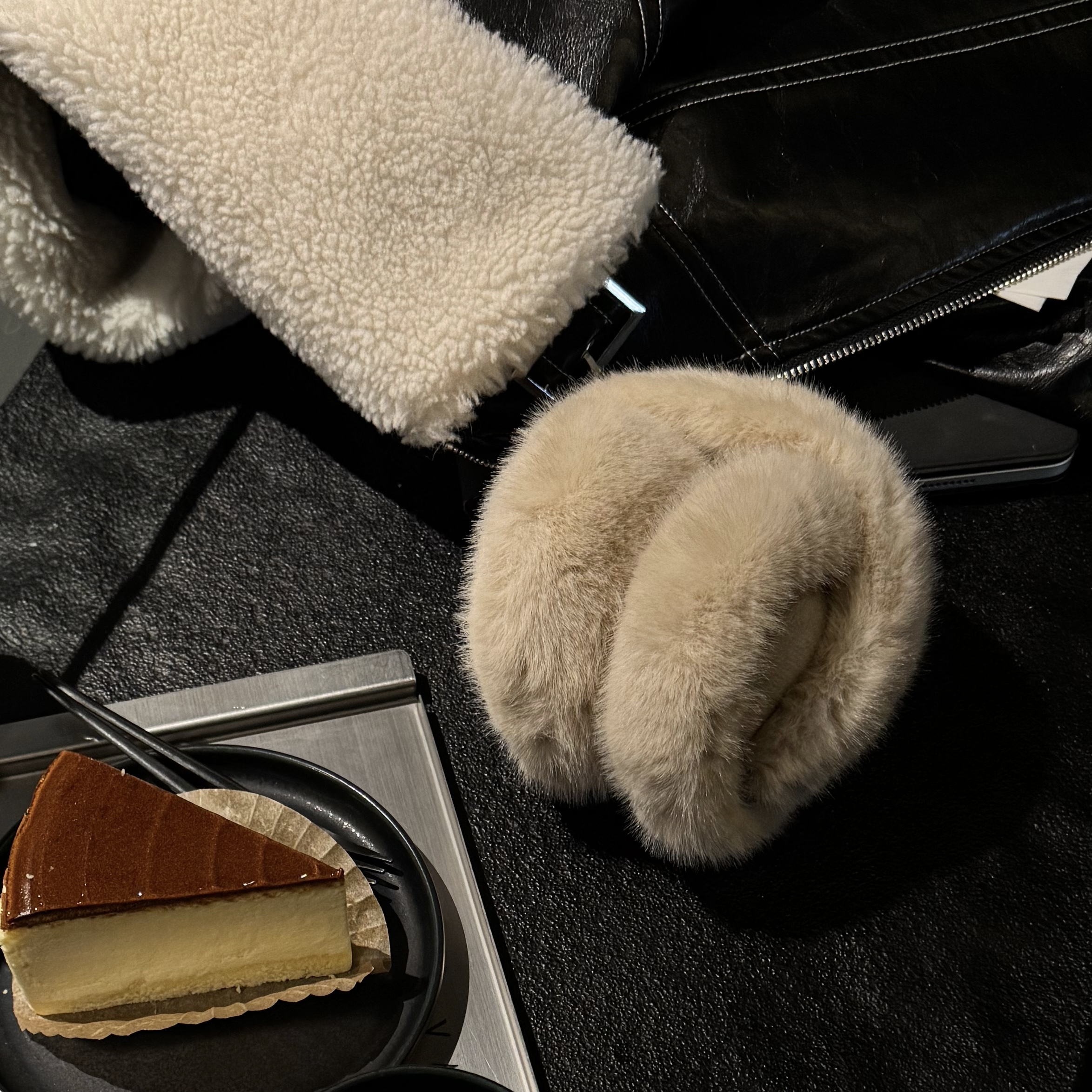 DE25耳罩(B全毛款-米/黑，不折扣)