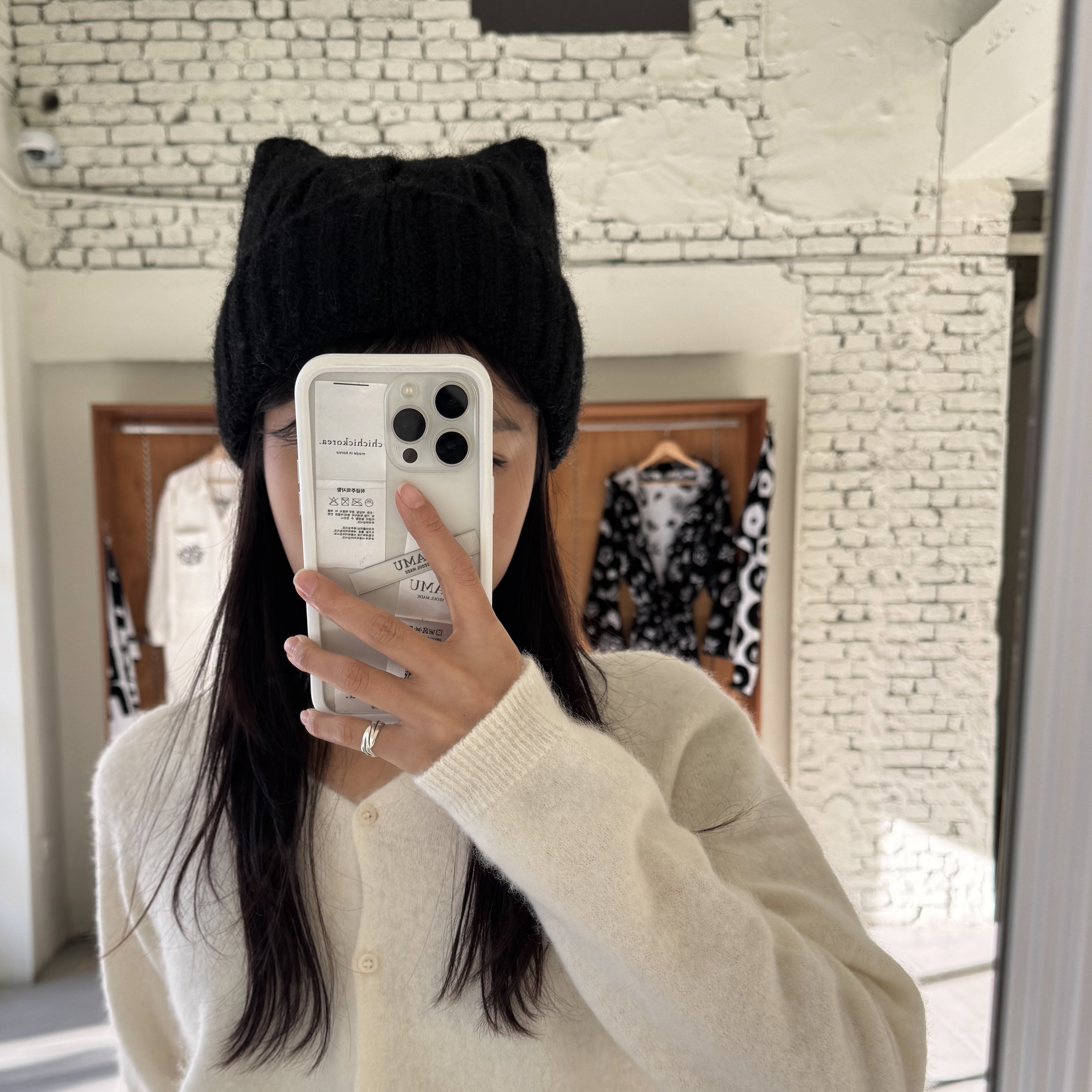 DE22小貓耳朵針織帽(白/紅/黑，不折扣)