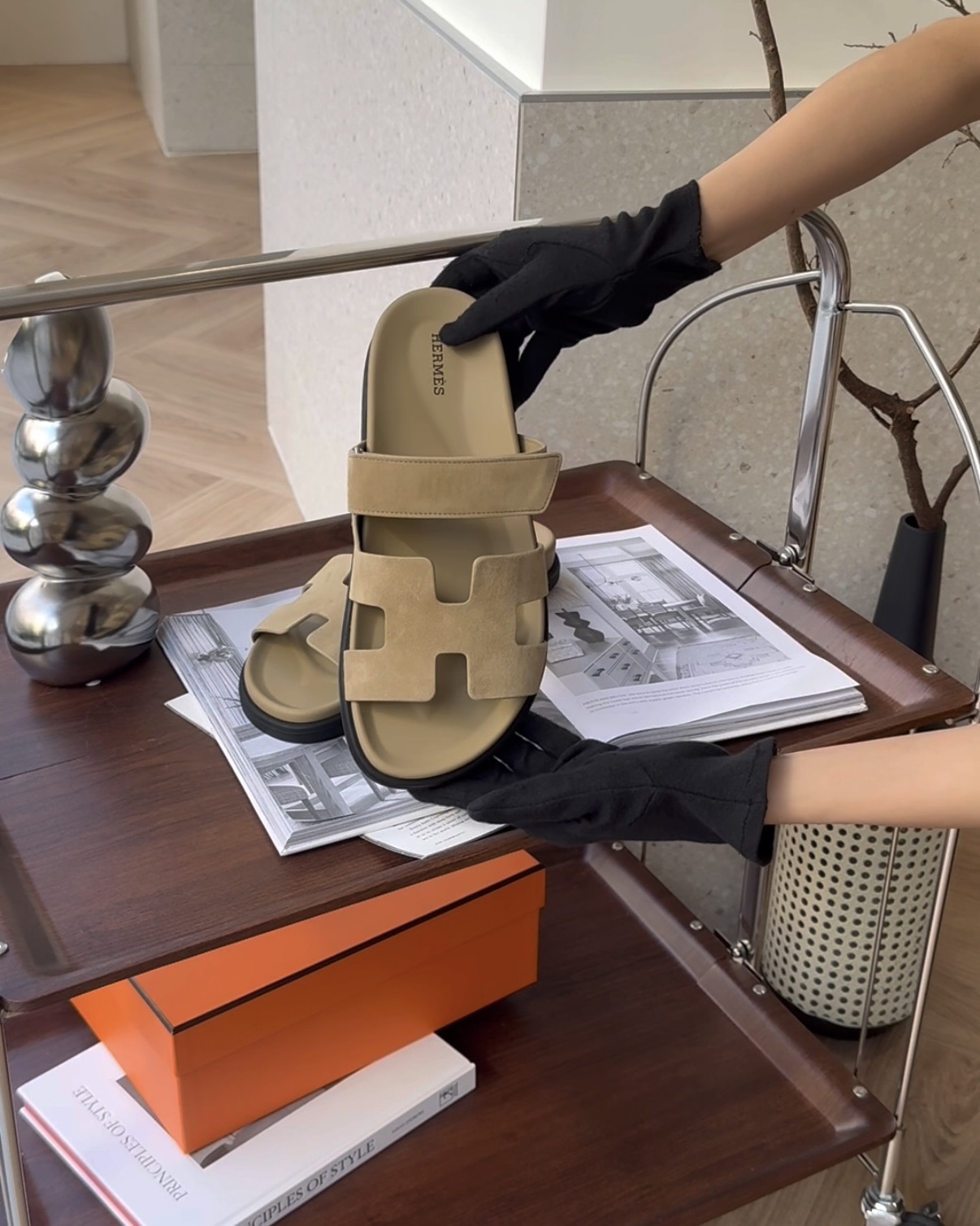 HERMES｜二舅拖鞋 BEIGE LIN