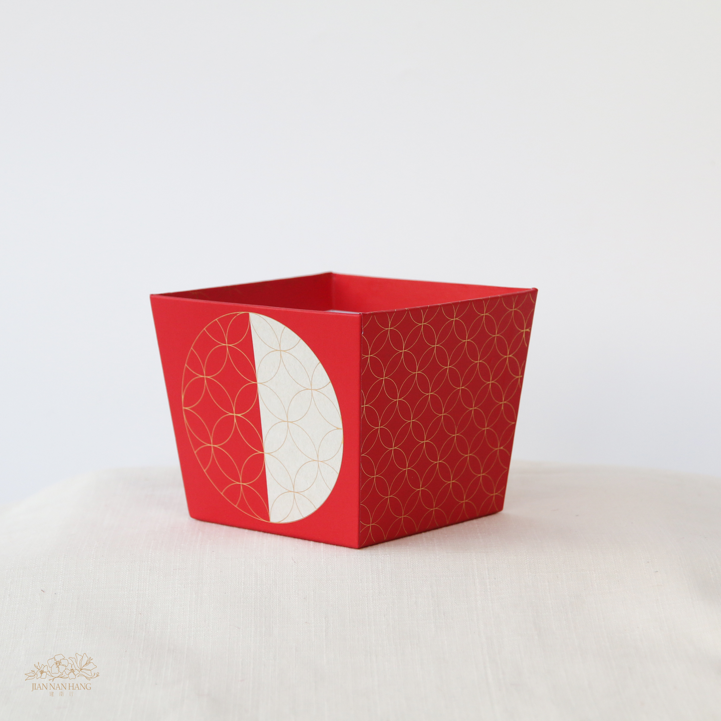 紙花器 花窗紙盒 紅