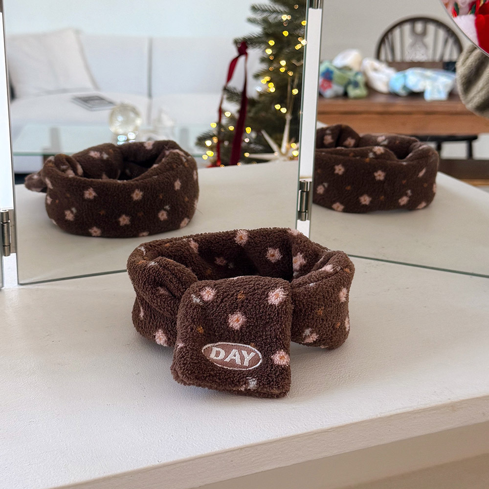 【預購】cuddly day｜奶奶小花絨布圍巾