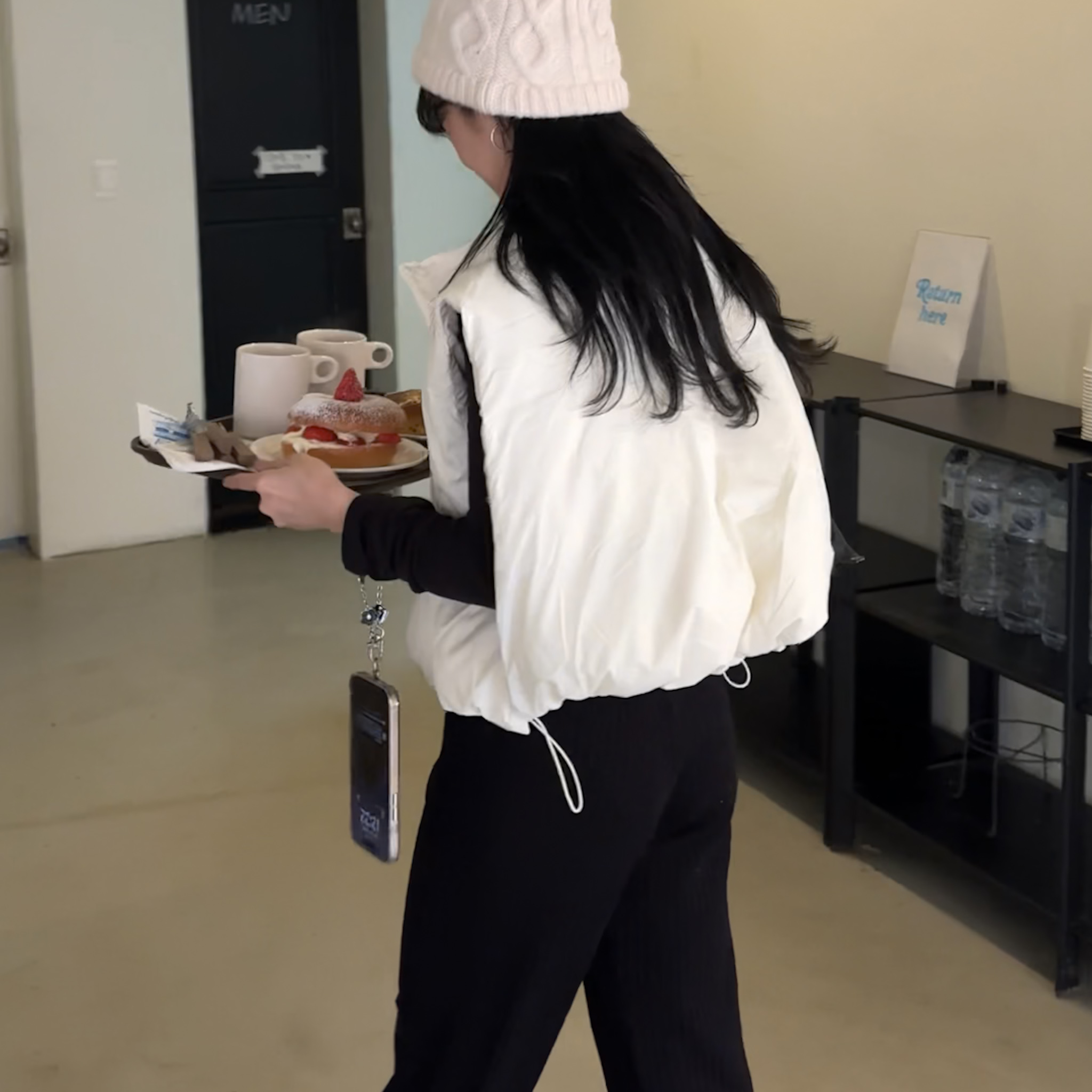 DE03請買它!用力壓成甜甜價的側設計拉環鴨絨背心(白)