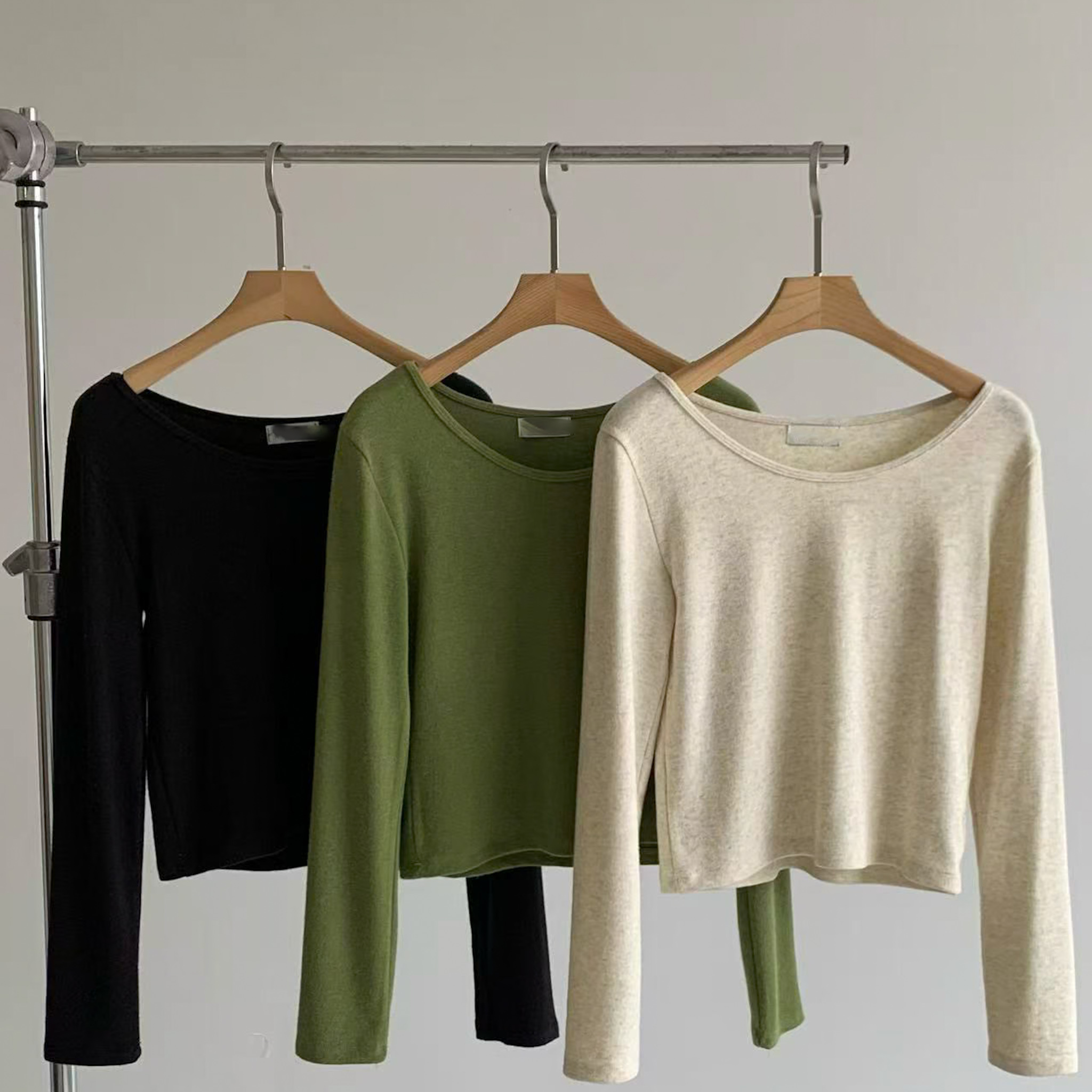 DE09圓領基礎打底衣(奶白/果綠/黑)