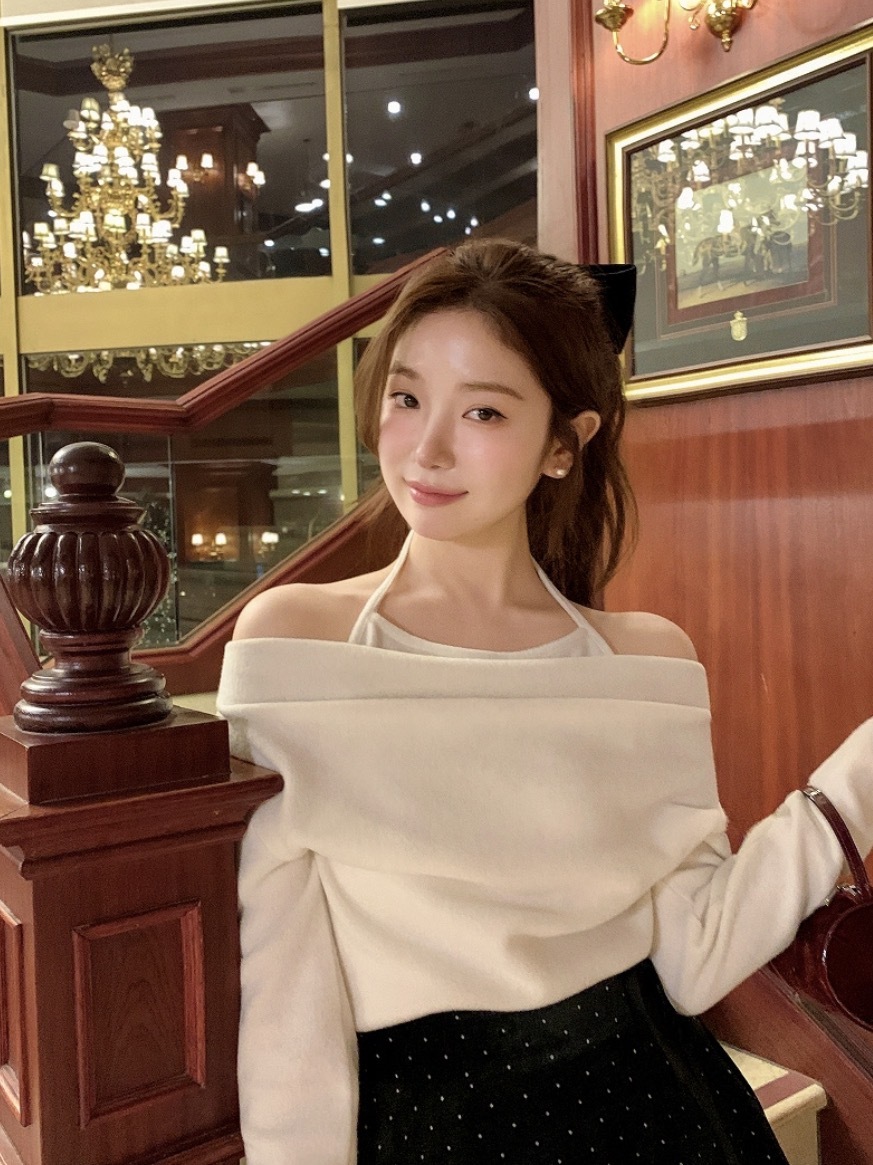 【優惠預訂】韓國絨款掛頸上衣（5色）