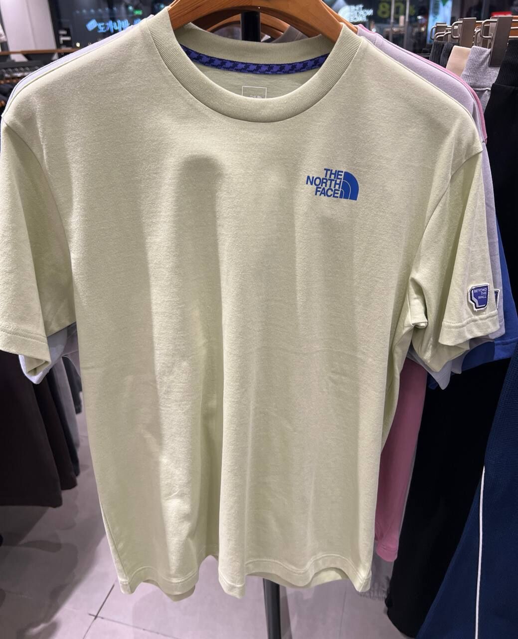 [K] THENORTHFACE APPLE GREEN M'S WALLS TEE, NT7UR63D-APG (KTNF19)