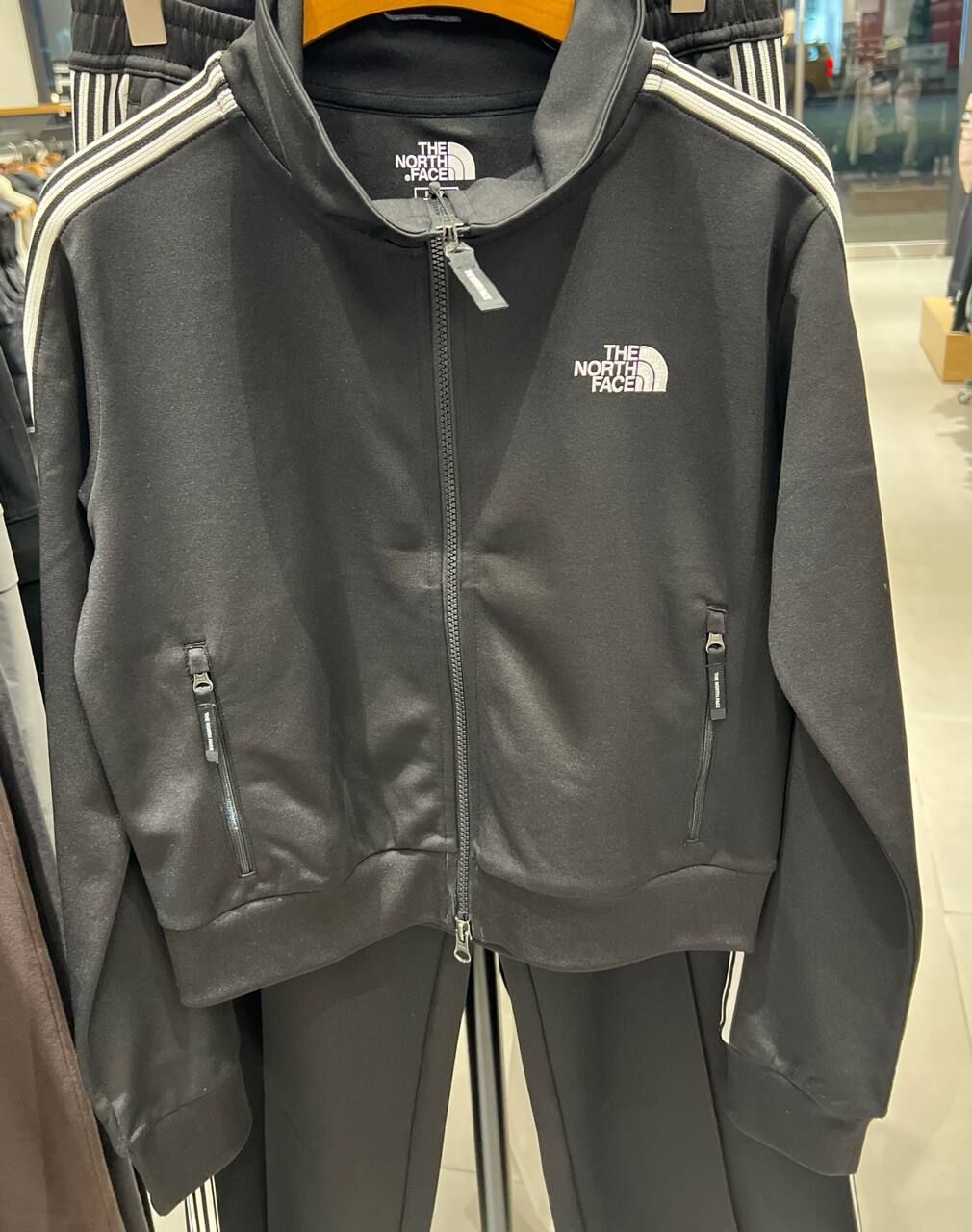 [K] THENORTHFACE BLACK W'S TNF TRACK JACKET, NJ5JR81J-BLK (KTNF41)