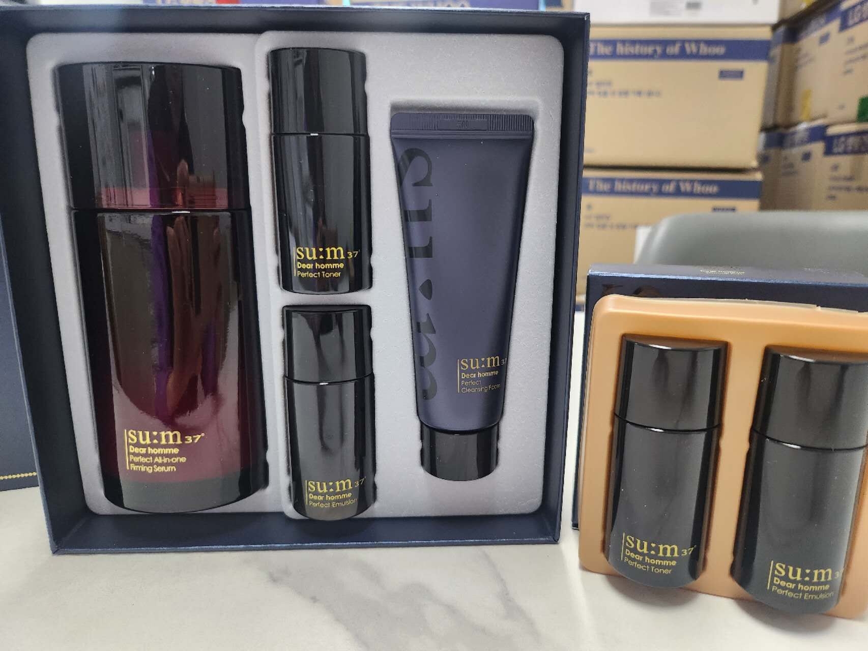 【直播】AKR120903 SU:M37° 男士3合1舒緩控油精華套裝