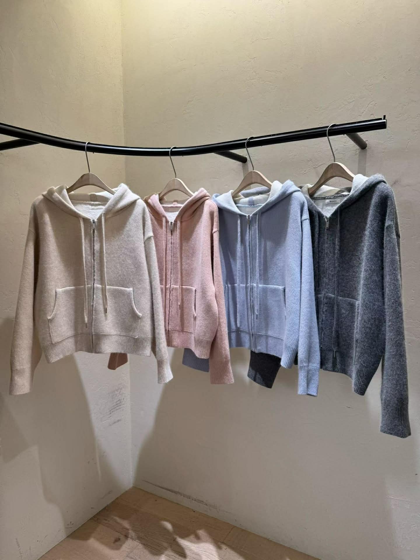 FN17 安哥拉毛連帽外套