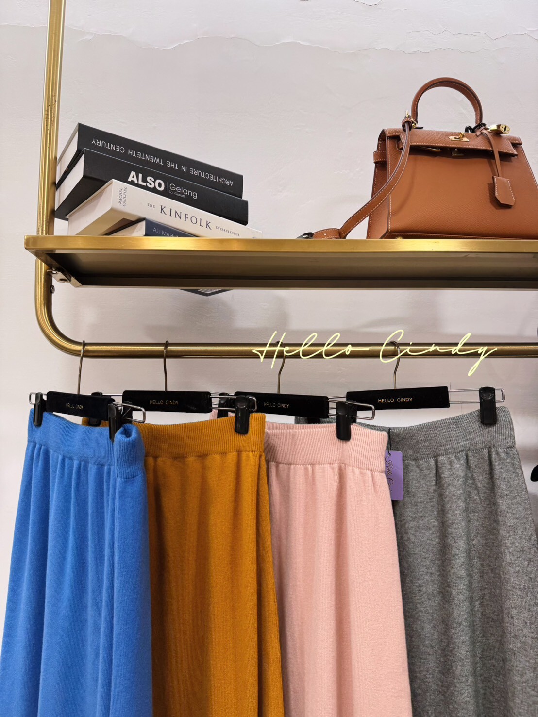 B12046 肉肉女孩可以穿的超可愛下捲邊針織長裙