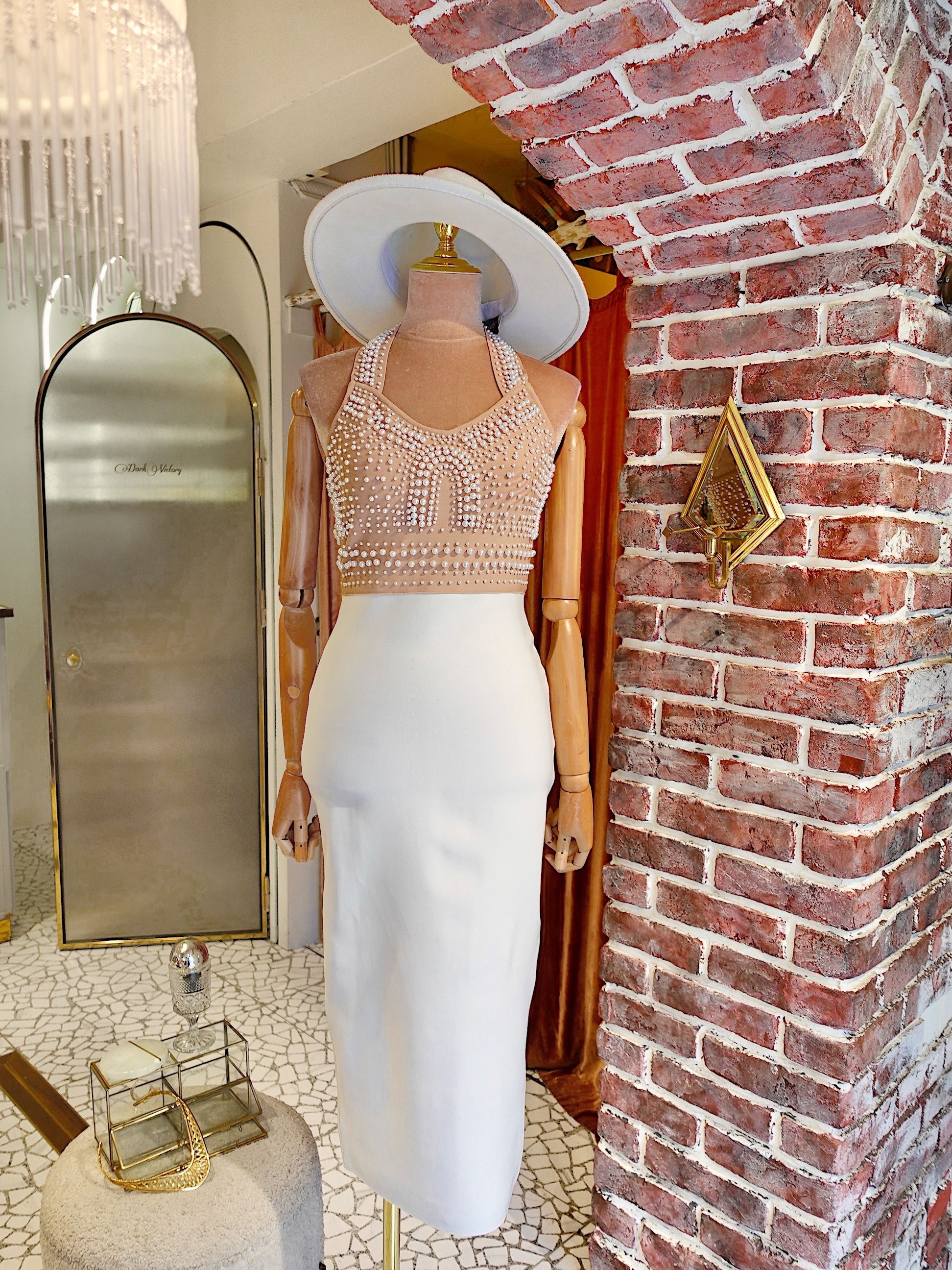 Nude White裸白色珍珠圖紋繞脖繃帶Dress