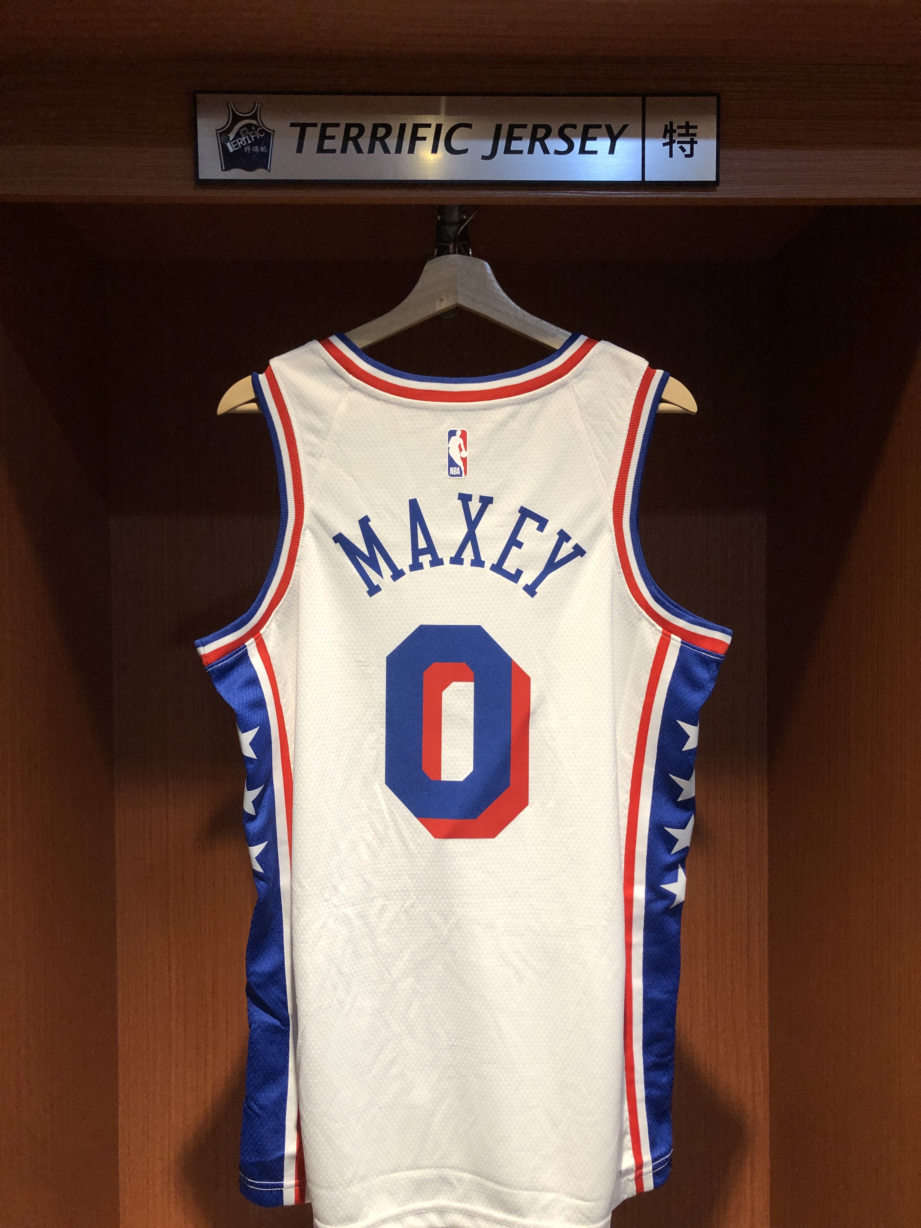 NBA球衣 Tyrese Maxey 費城七六人白 Association Nike Swingman 球迷版 熱轉印 含贊助商標 全新