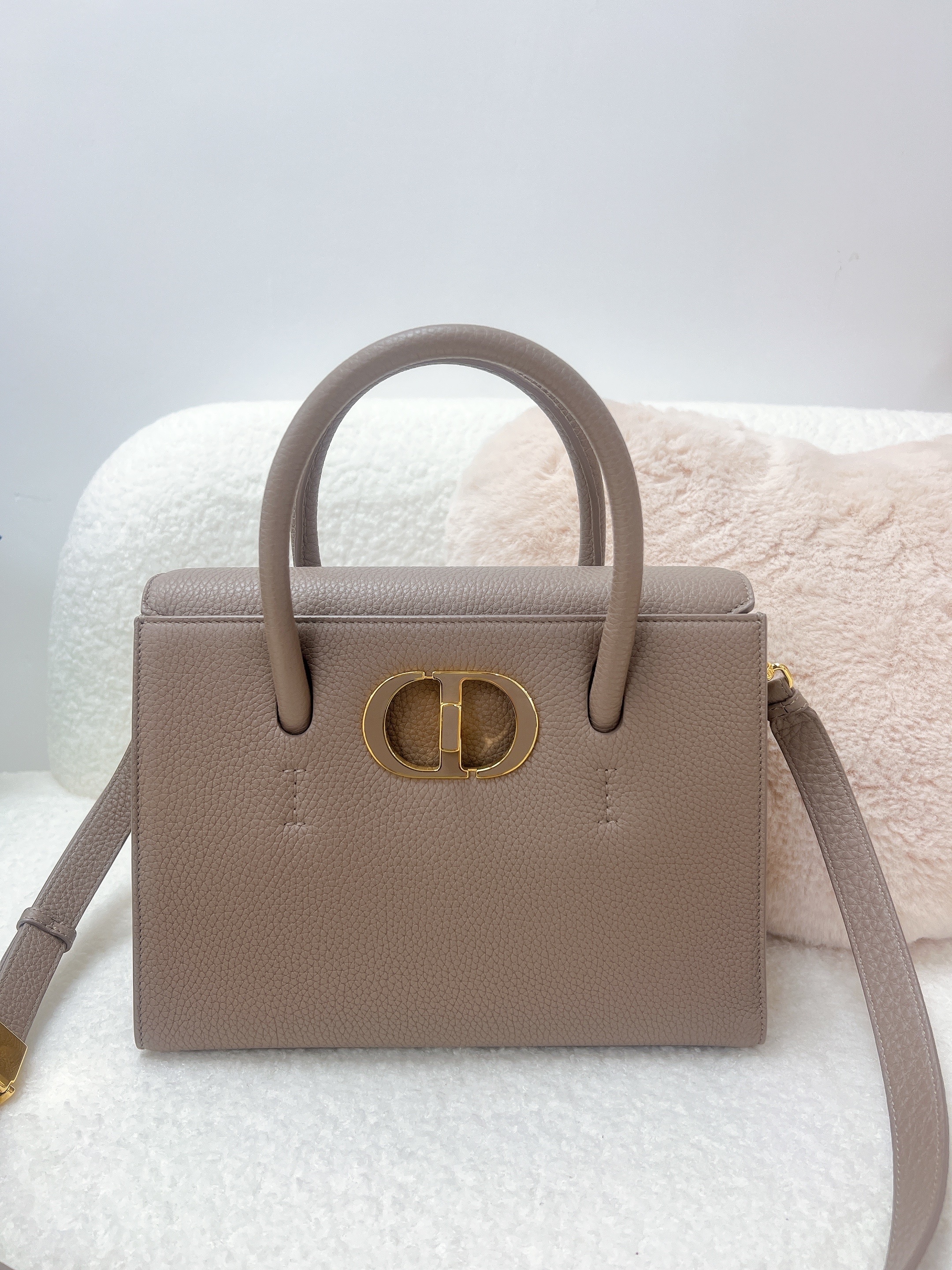 Dior St honore tote dusty pink