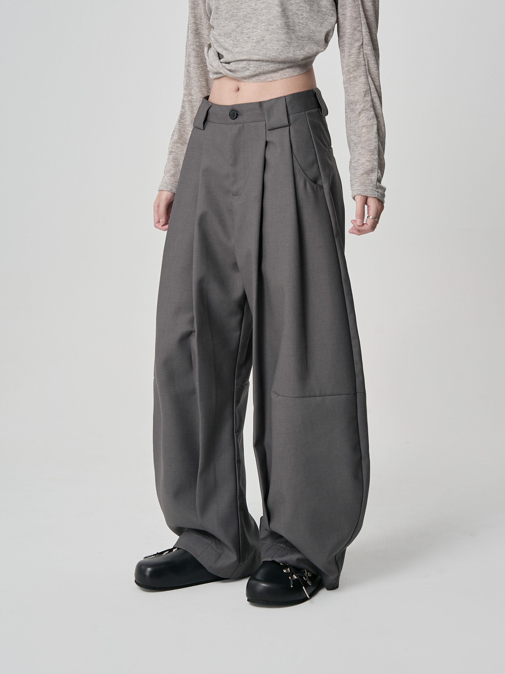 分線打褶份量長褲-灰