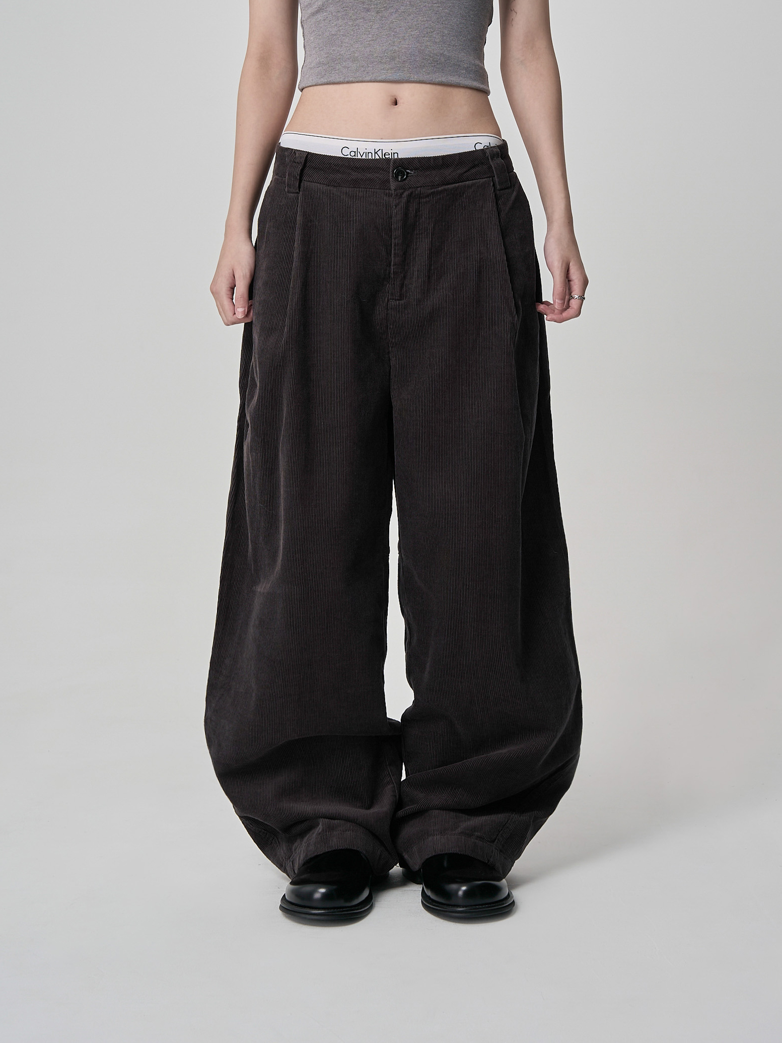 燈芯絨前折繭型長褲