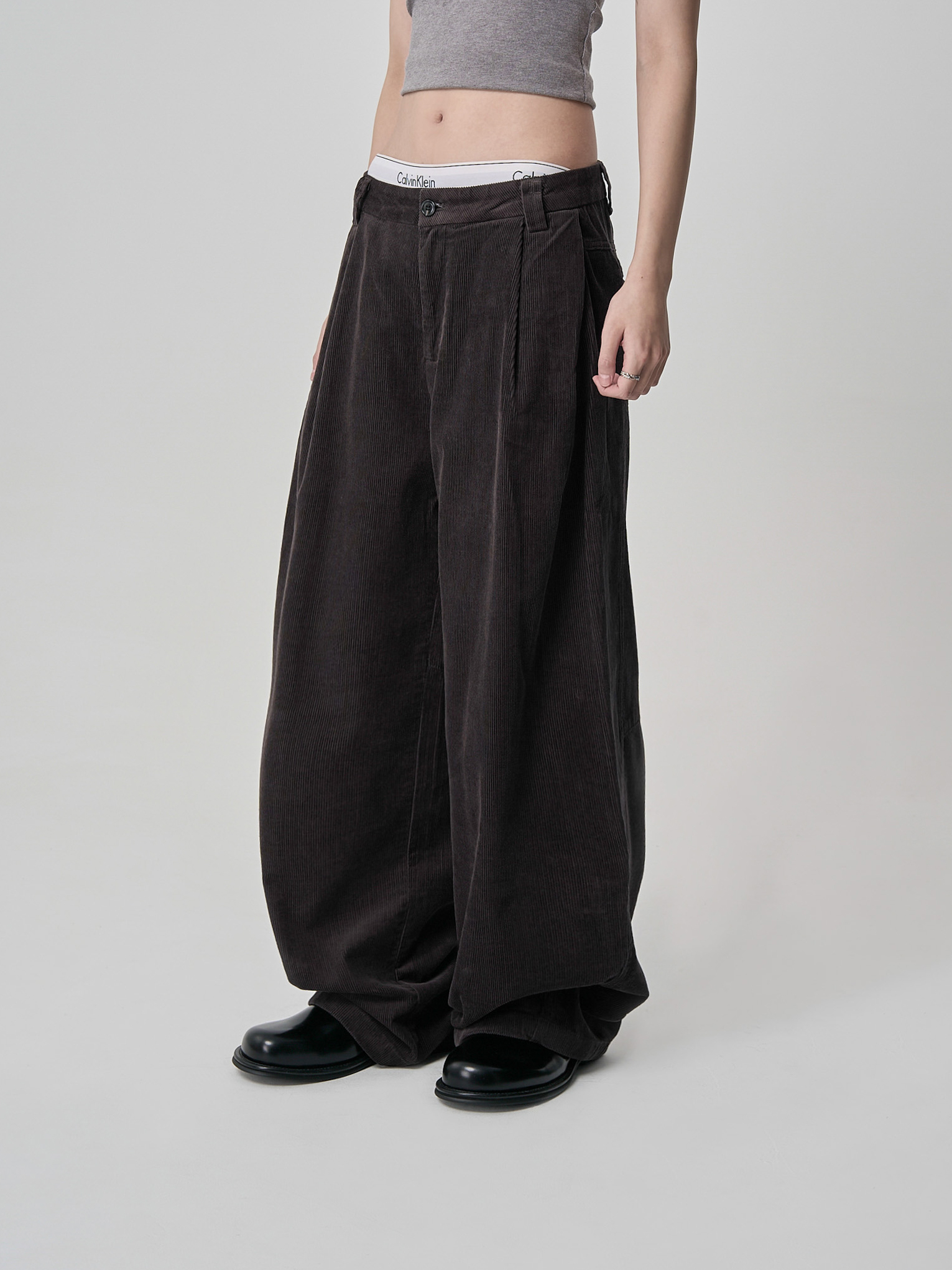 燈芯絨前折繭型長褲