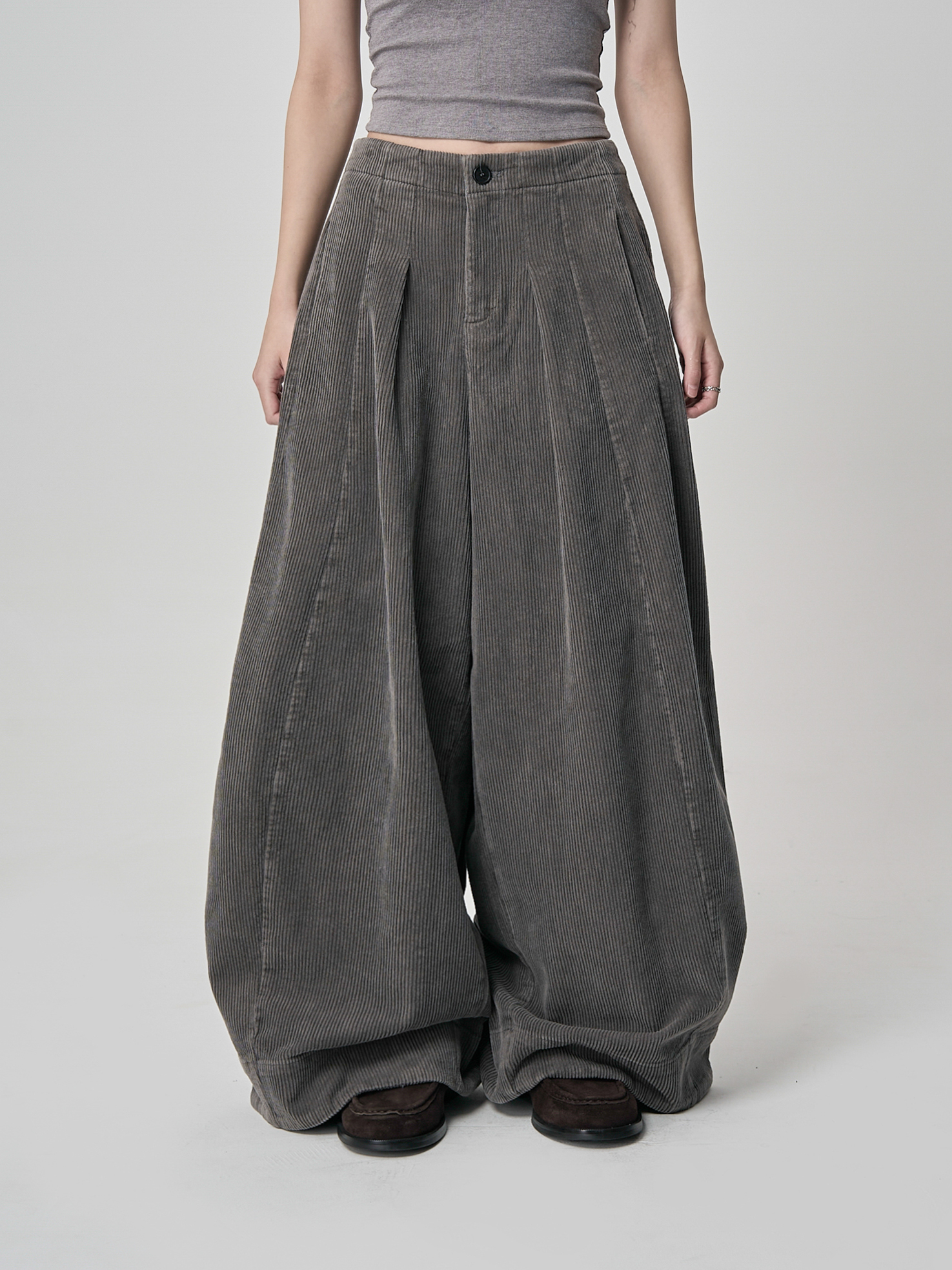 燈芯絨段立體寬版長褲-灰