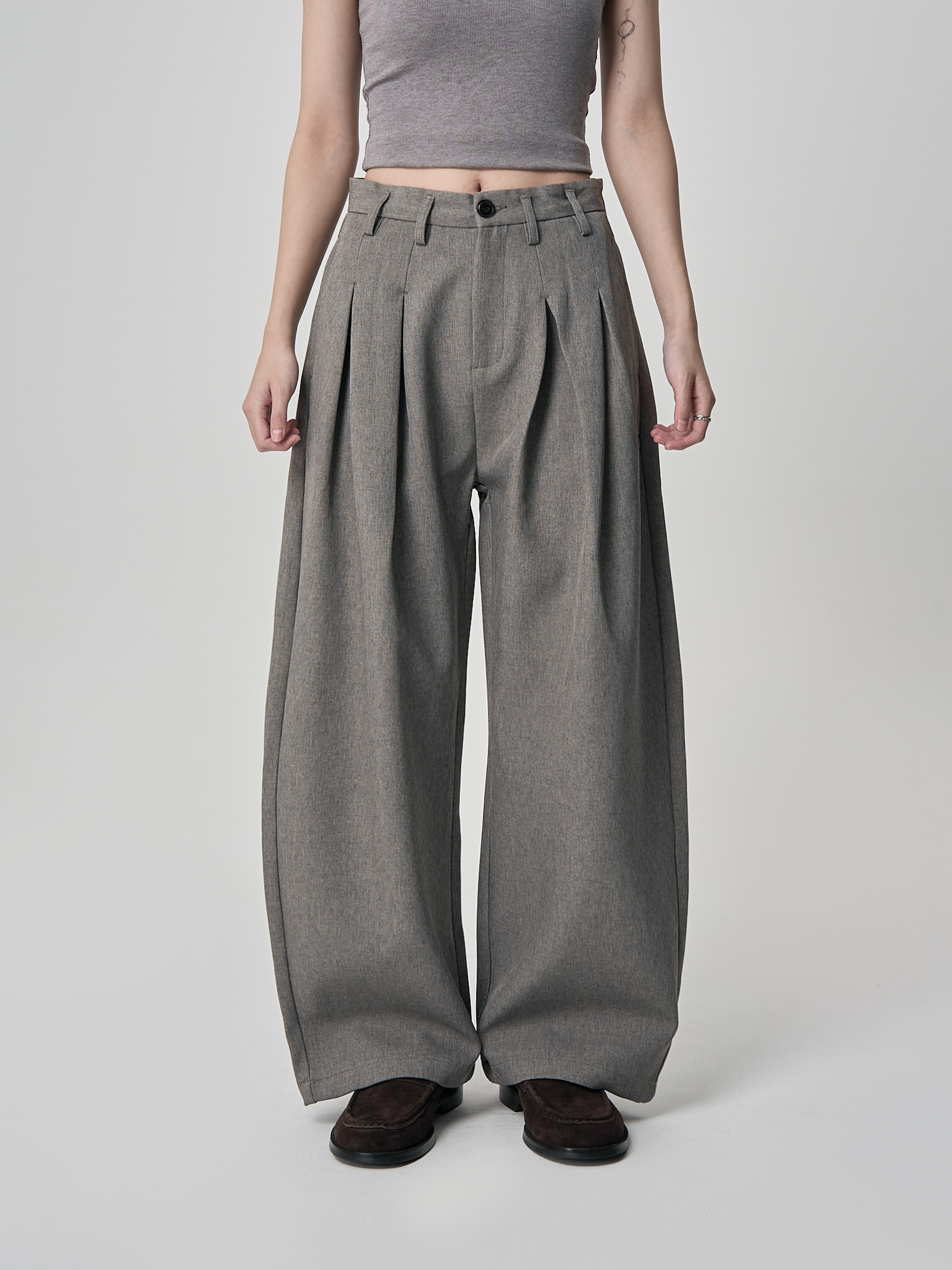 灰棕雙褶西裝長褲