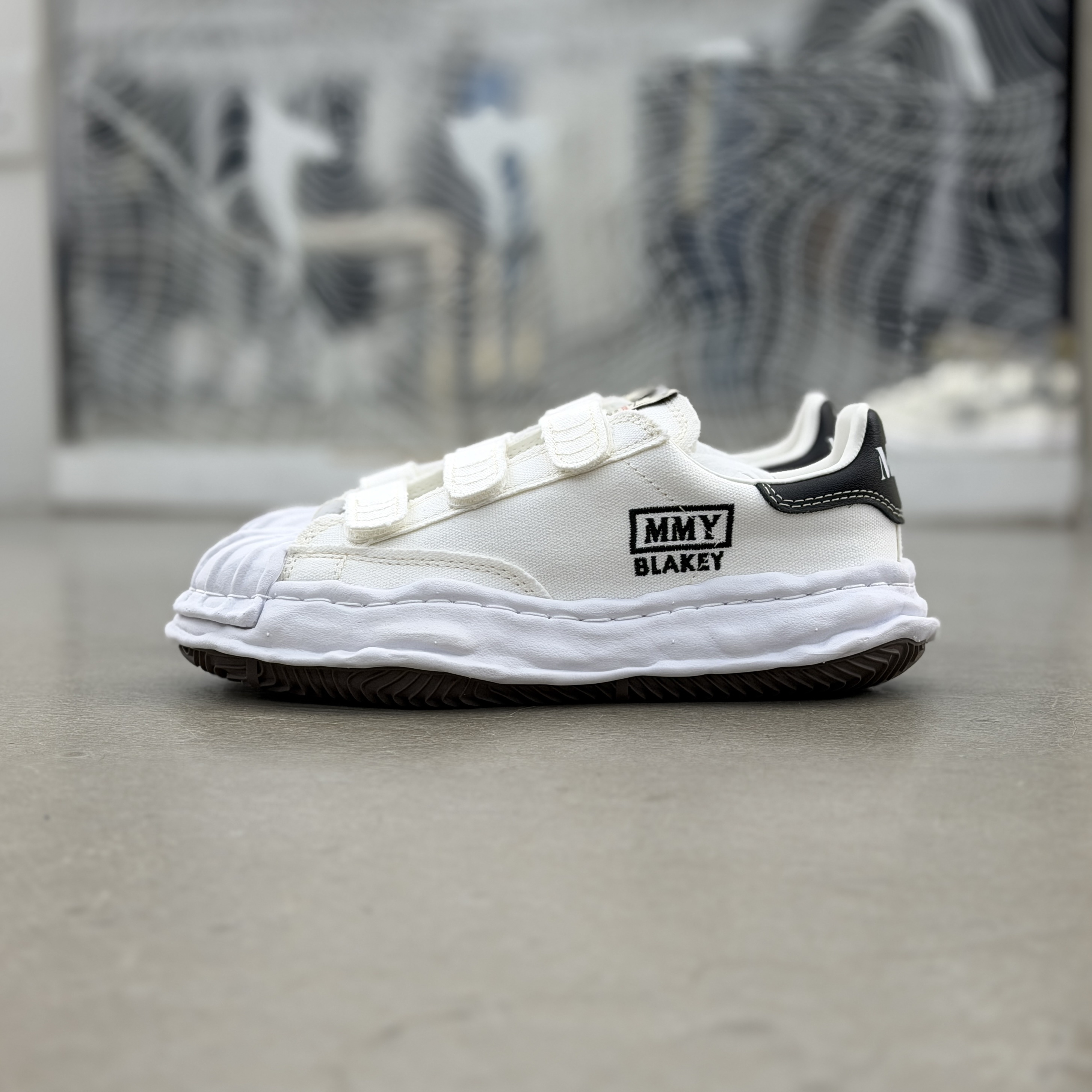 Maison Mihara Yasuhiro Blakey OG Sole White