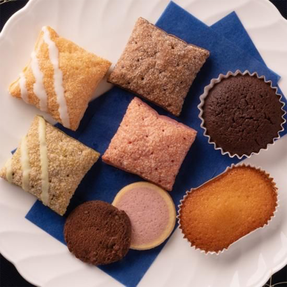 (預購商品)日本神戶浪漫經典下午茶禮盒 18入 (附提袋)