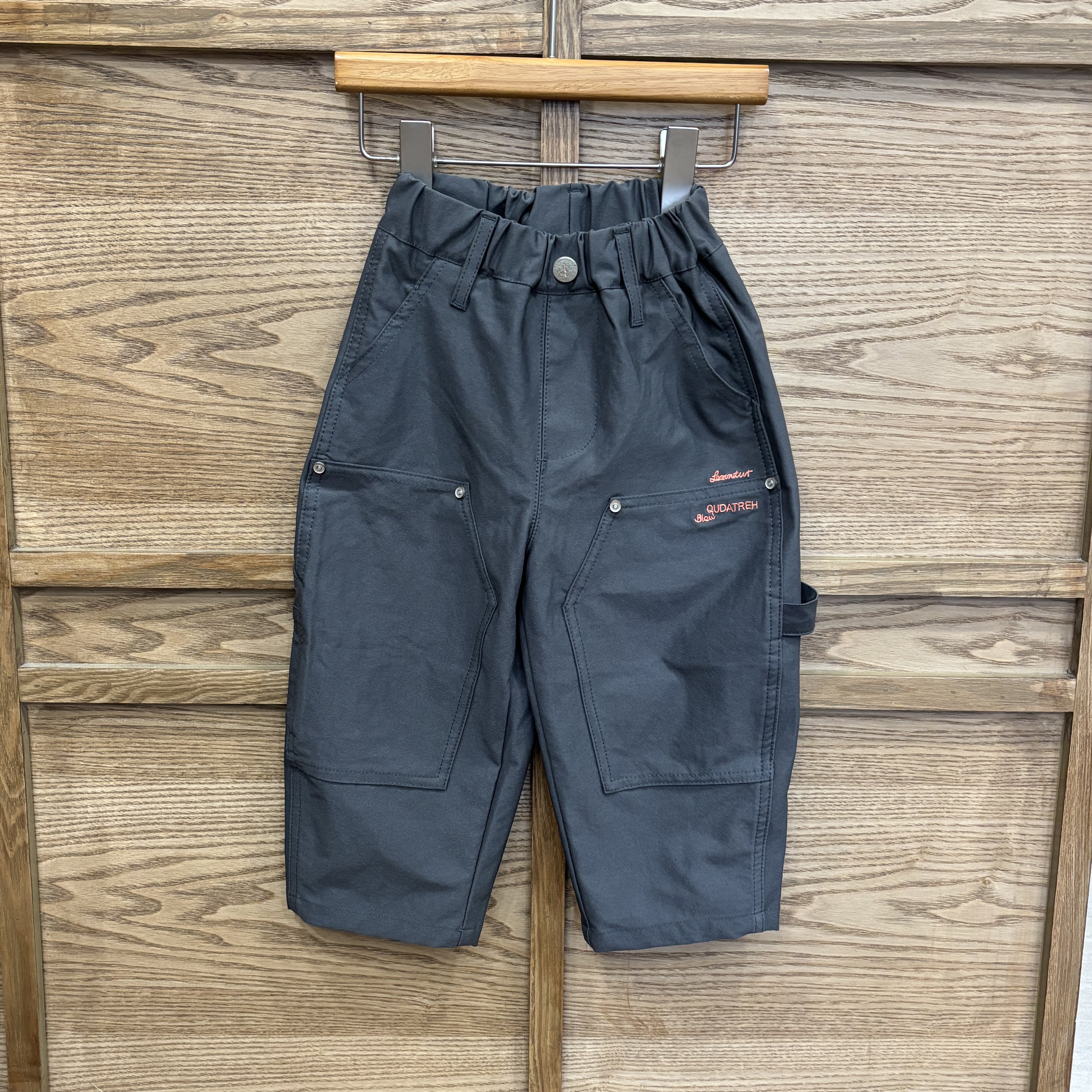 A03574帥氣繭型休閒褲