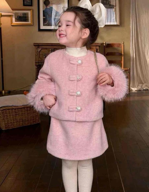 BYB12SE070PK名媛粉色毛毛袖套裝