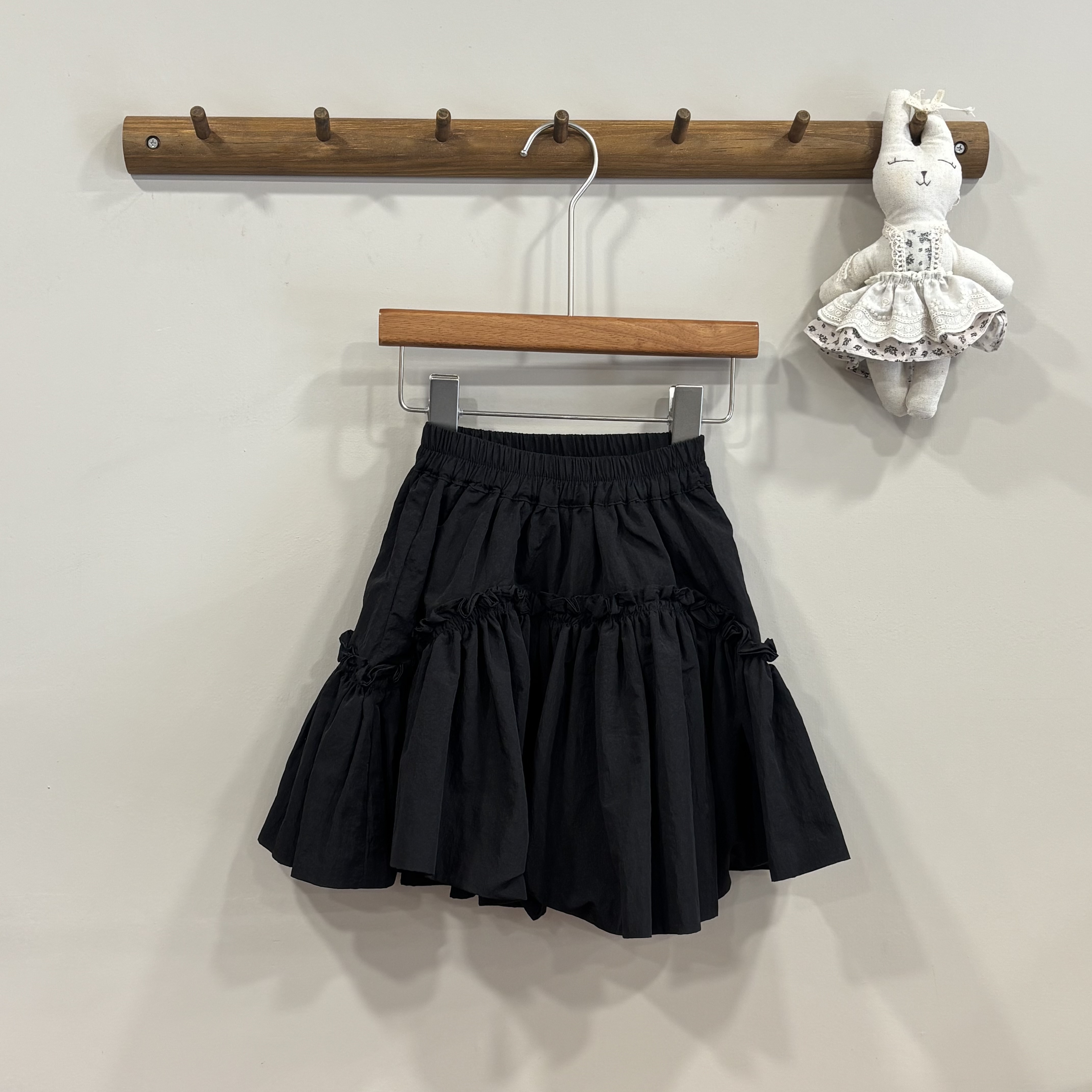 A03225設計師品牌花邊短裙