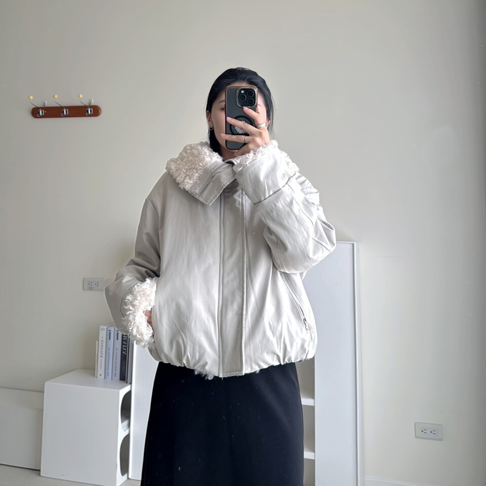 大翻領捲捲毛鋪棉外套（現貨）