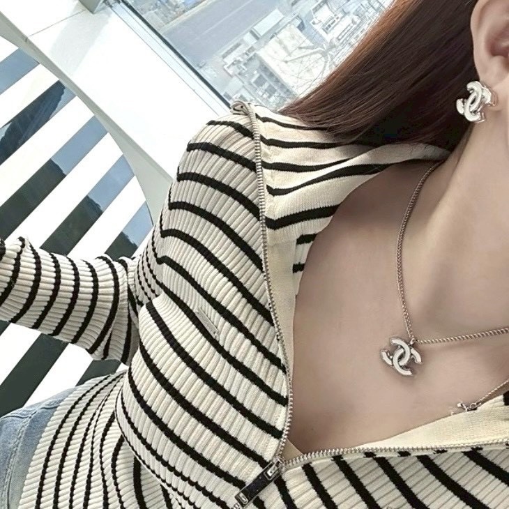 18k 香奶奶25”白琺瑯雙c銀框高奢定製項鍊