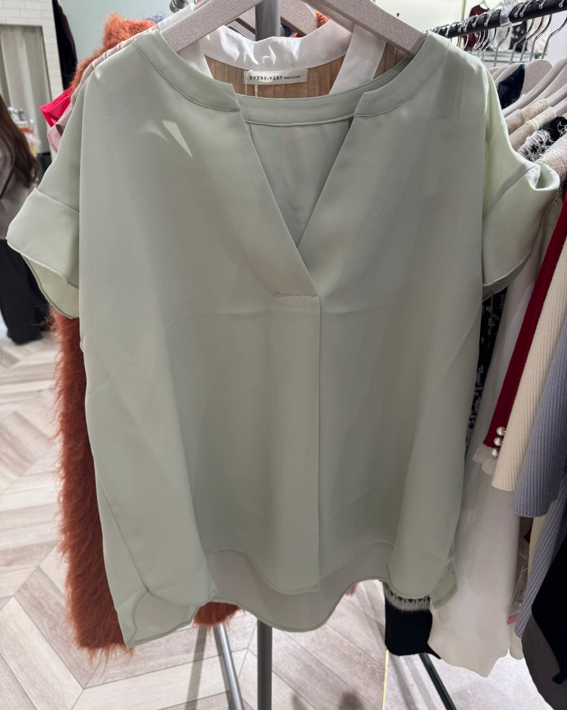 10/12 olive des olive 女裝v 領上衣