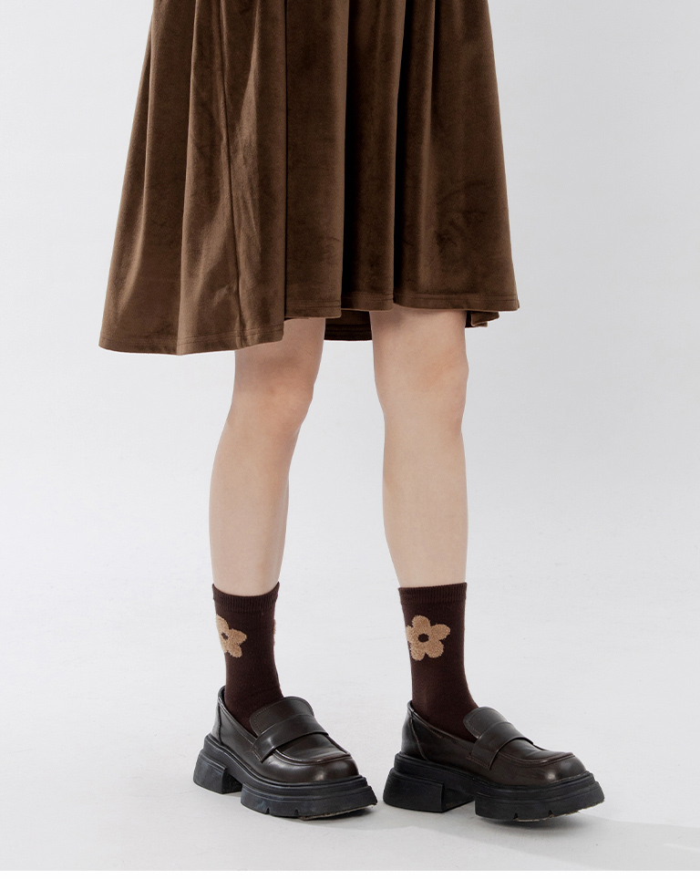 Fleece 3D floral mid-calf socks, available in three colors【07110604】in stock+pre-order