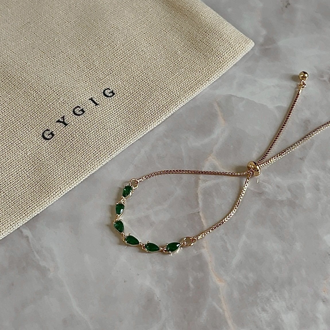 Gy”refined 翡翠水滴綠鑽抽拉手鍊